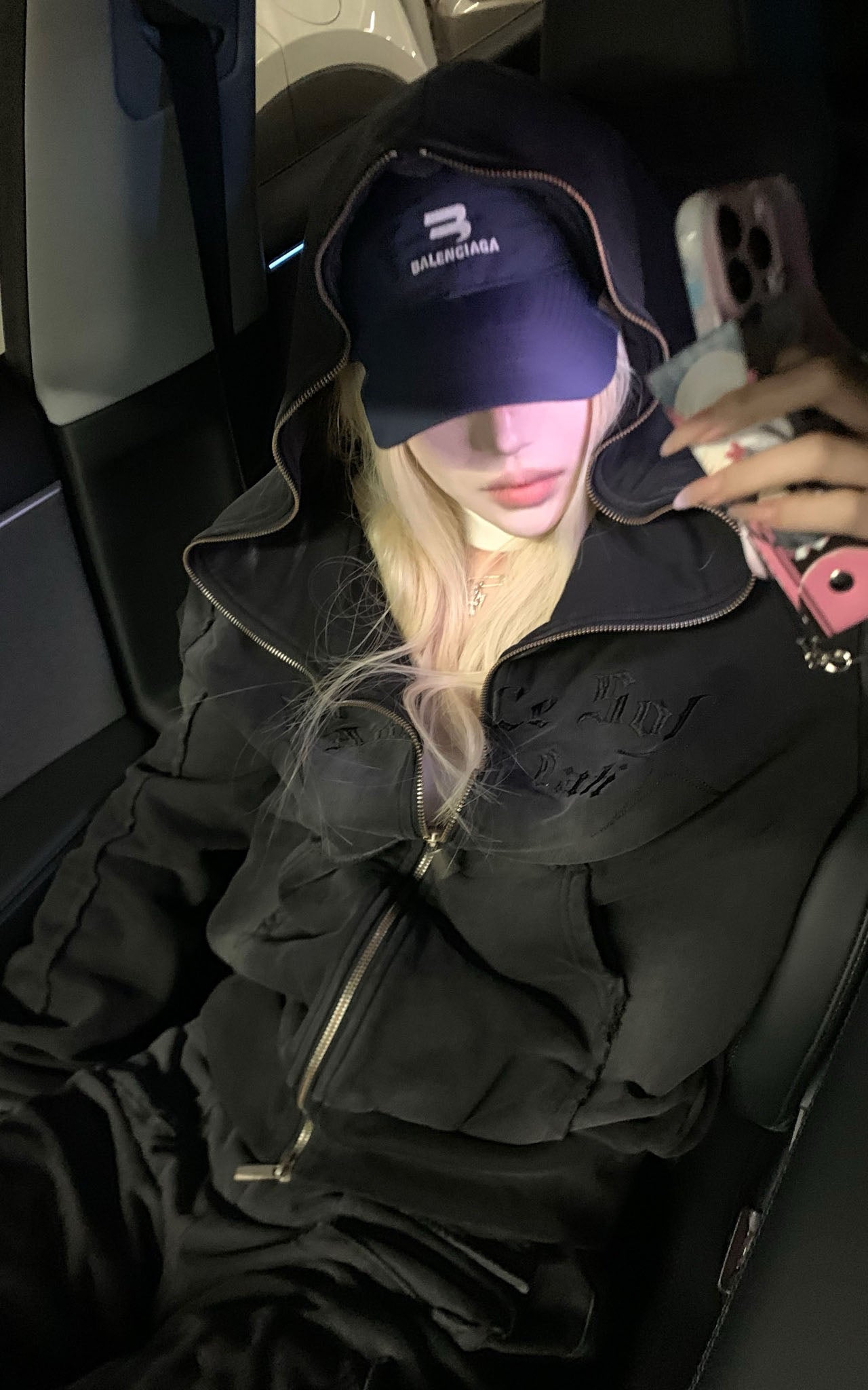 Rase le sol Distressed Gothic Zip Hoodie - PINKPARKS