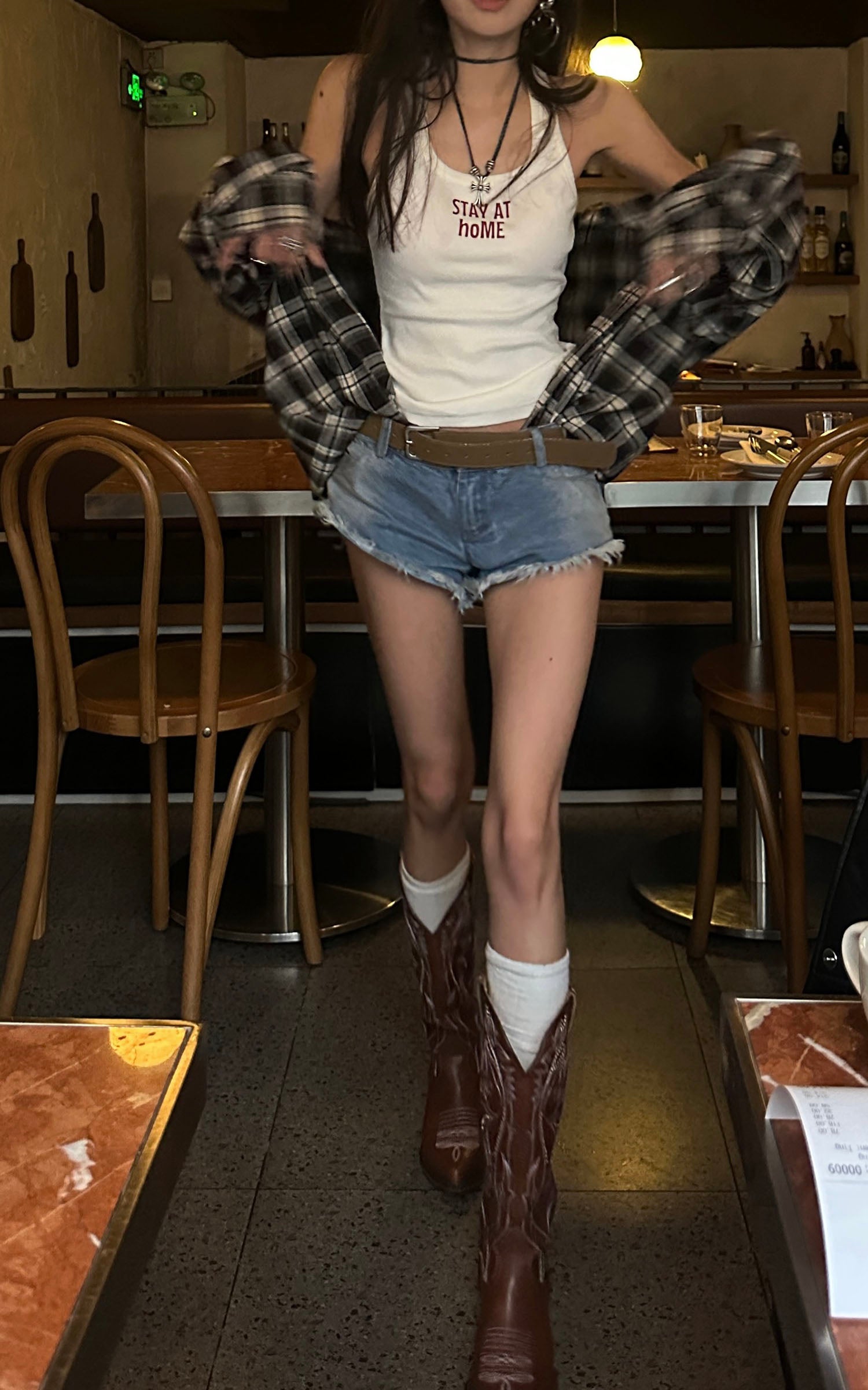 WARDEN EDGE Raw Hem V-Cut Denim Shorts - PINKPARKS