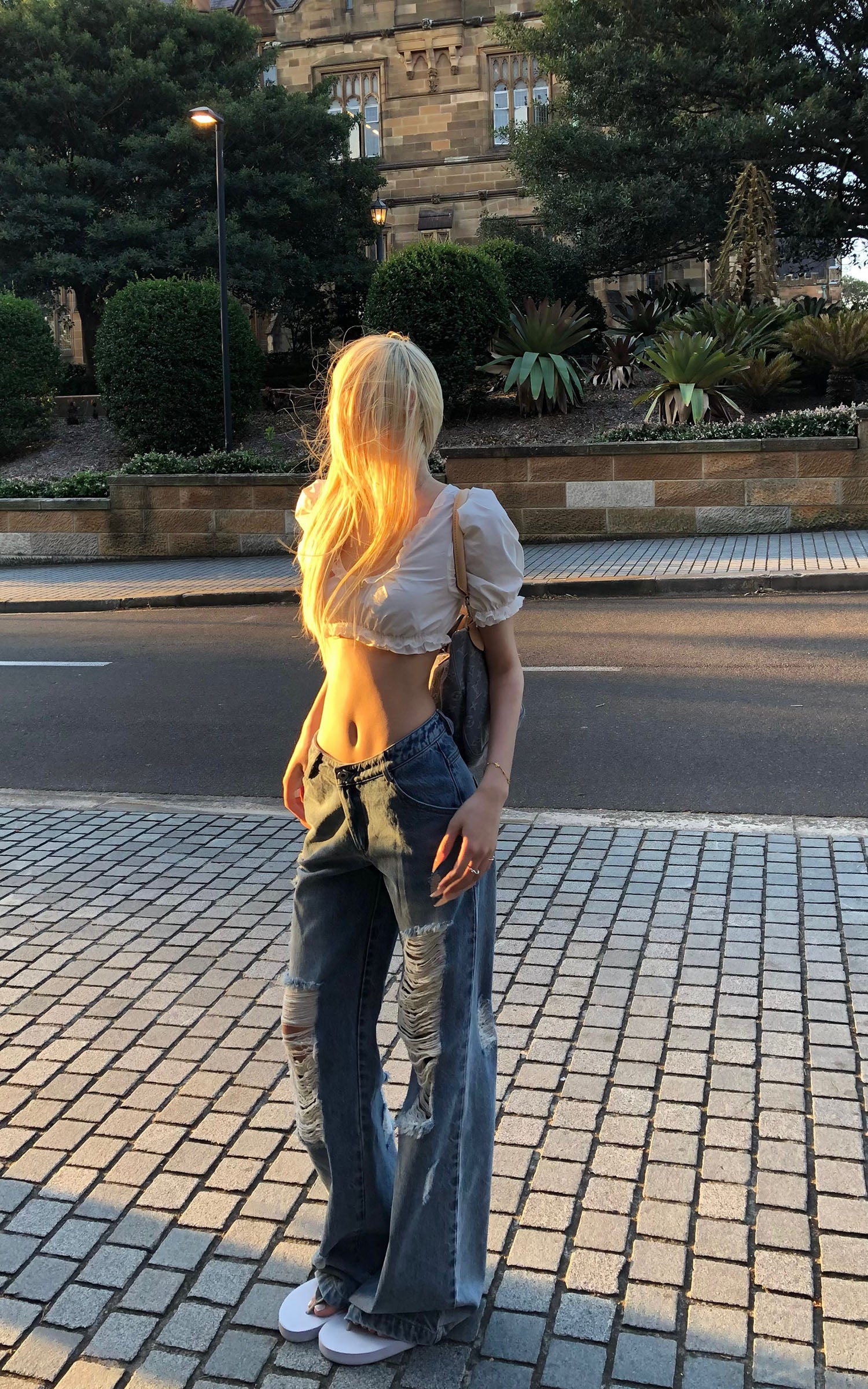 Rase le sol Distressed Wide-Leg Washed Denim Jeans - PINKPARKS