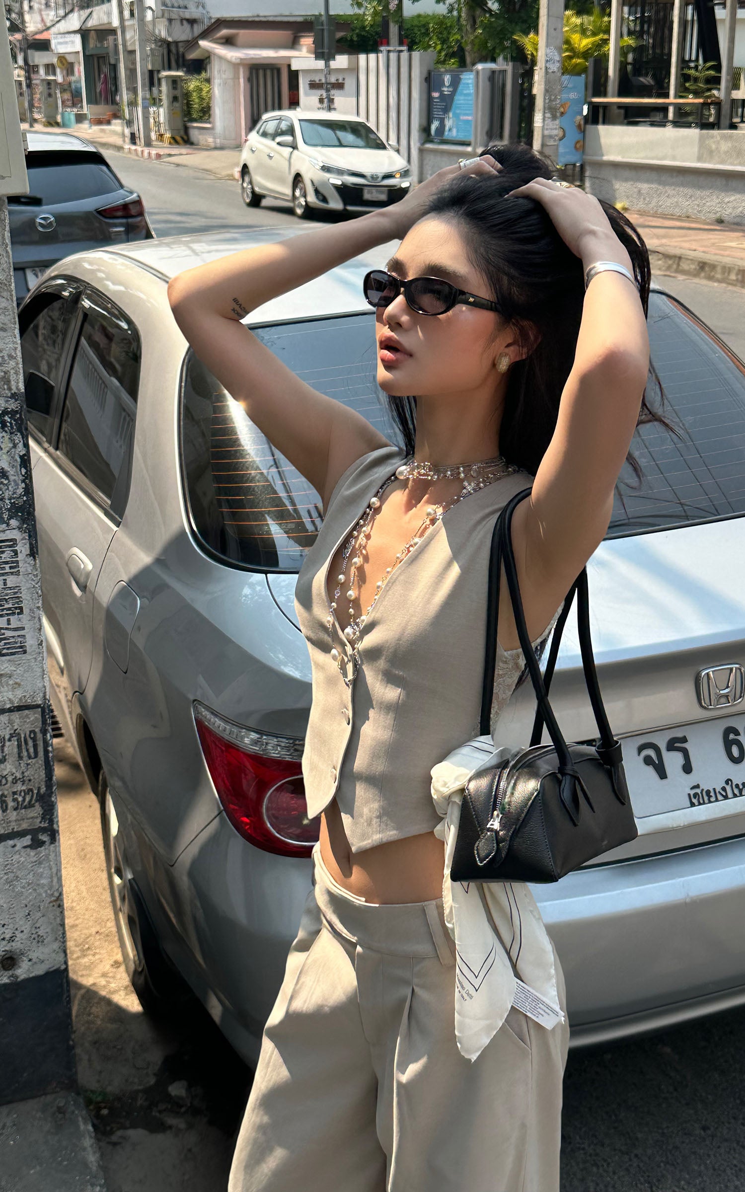 ROVENTE Tailored Vest with Lace Panel Back - PINKPARKS