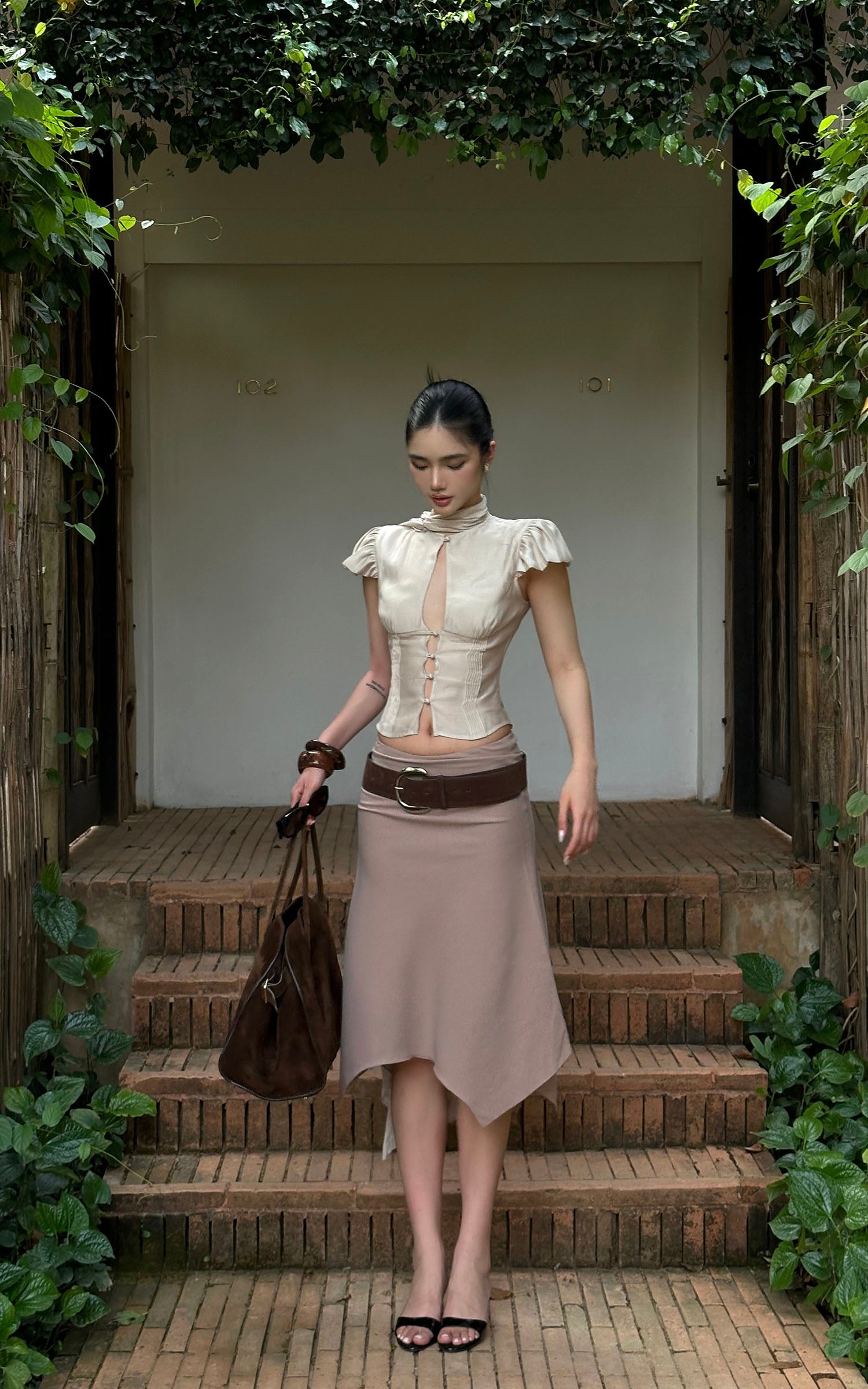 ROVENTE Sculpted Tie-Neck Corset Top - PINKPARKS