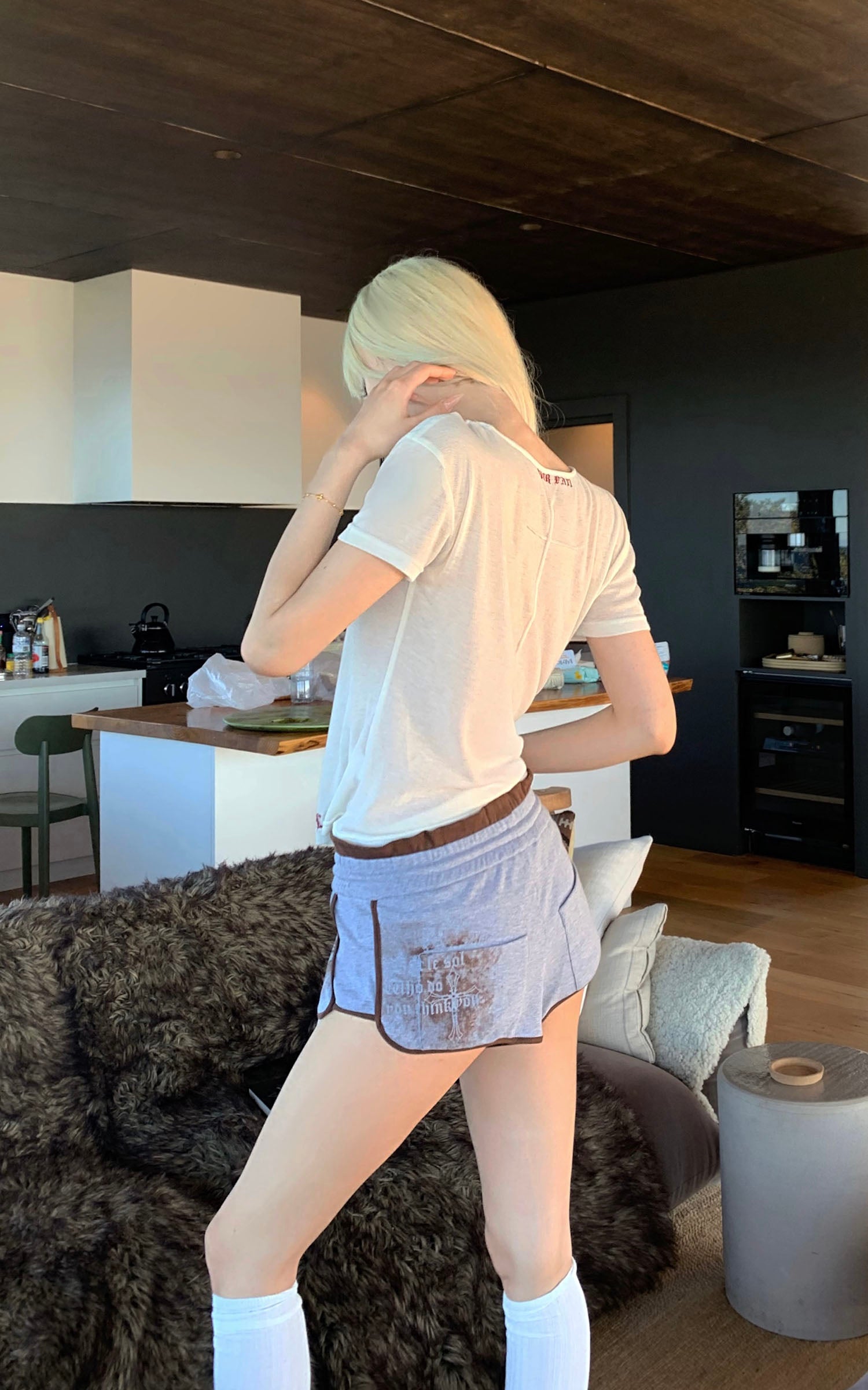 Rase le sol Distressed Ribbed Cotton Shorts - PINKPARKS