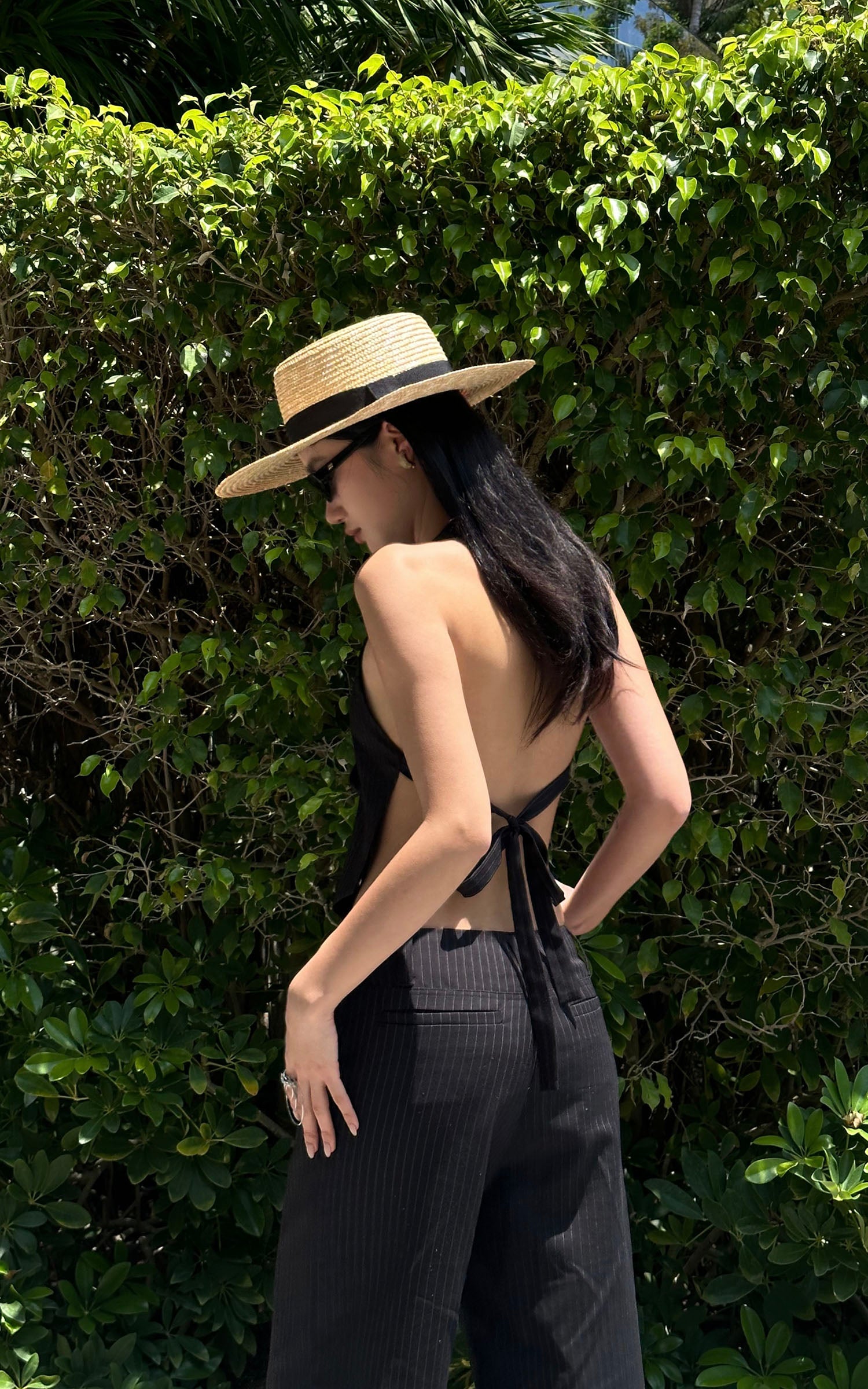 ROVENTE Backless Pinstripe Halter Vest with Front Tie in Black - PINKPARKS