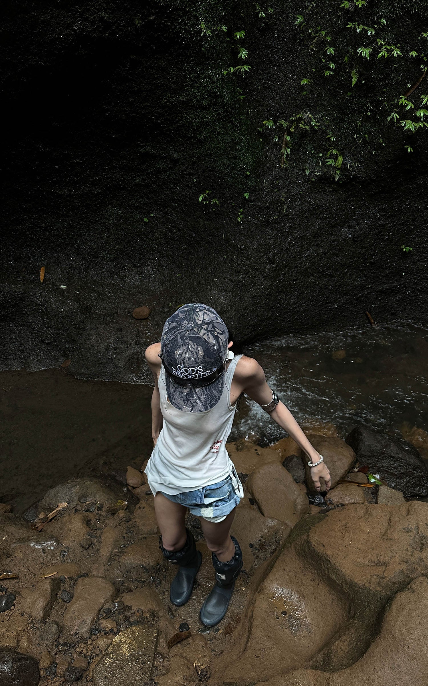 WARDEN EDGE Distressed Denim Shorts with Folded Hem & Ring Stitch - PINKPARKS