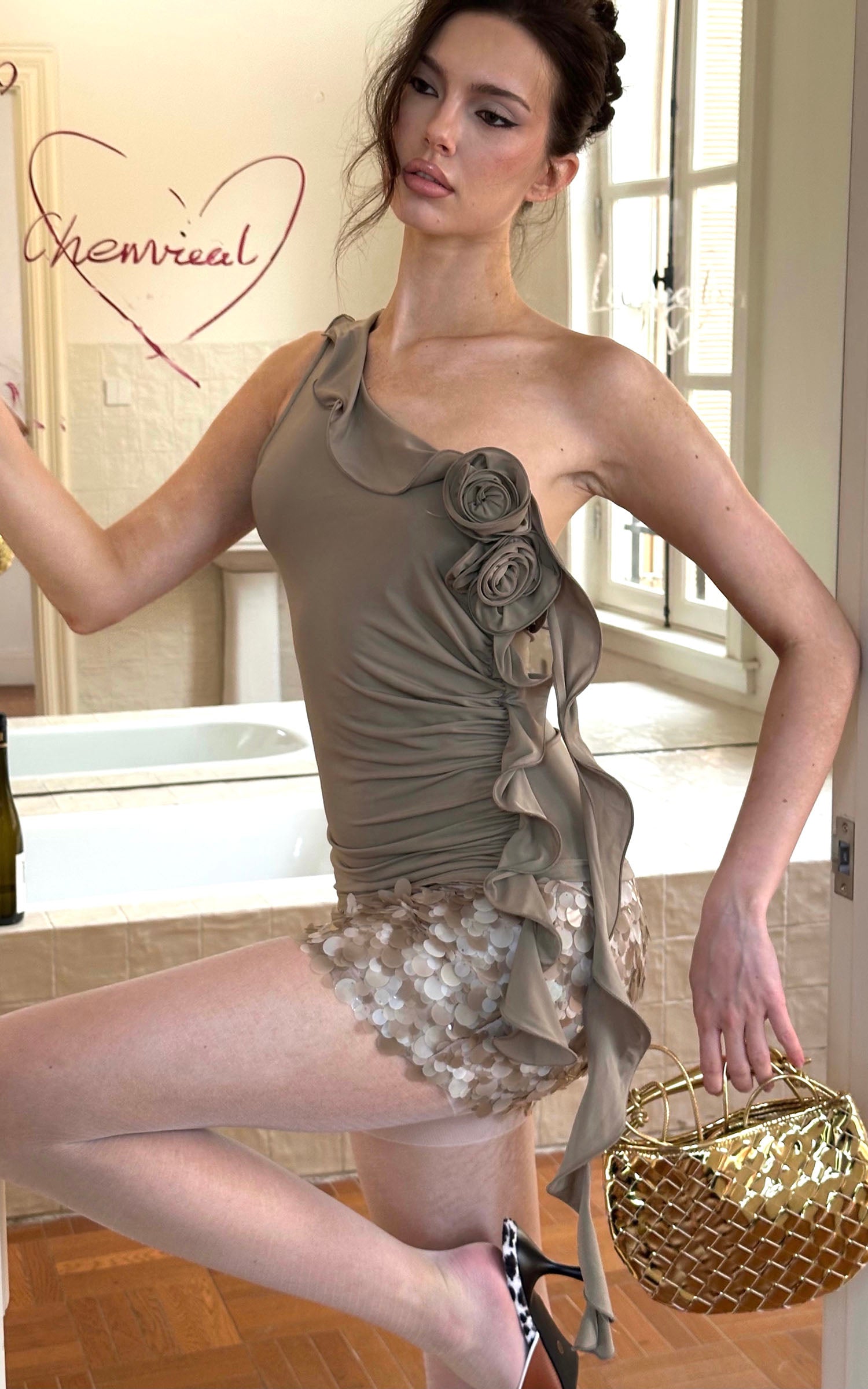 0122stepll アシンメトリック ラッシュド ワンショルダー トップ