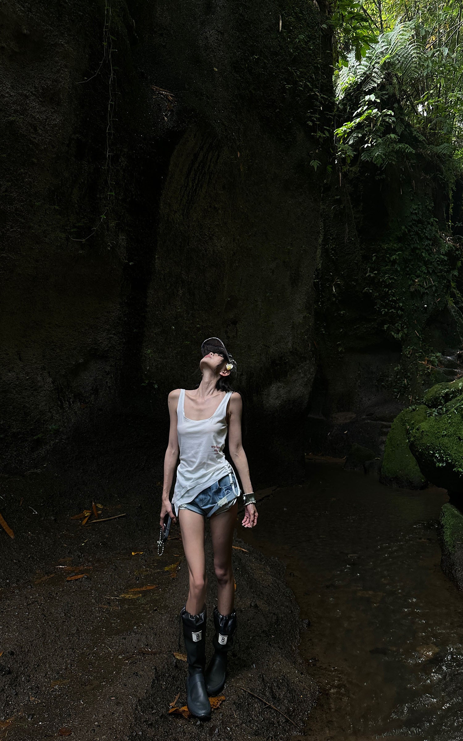 WARDEN EDGE Distressed Denim Shorts with Folded Hem & Ring Stitch - PINKPARKS