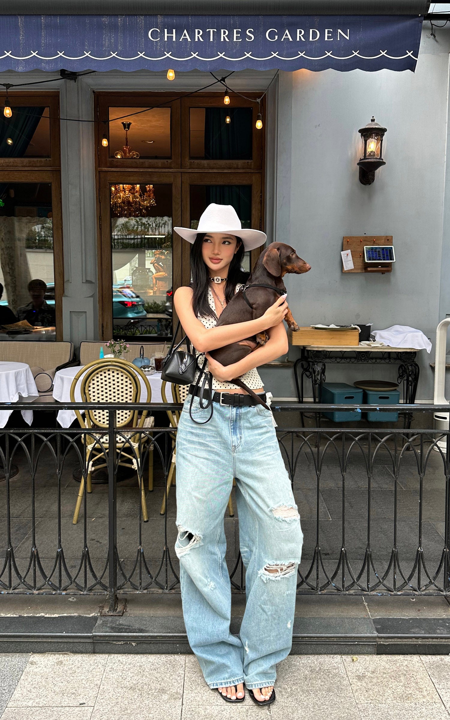 ROVENTE Distressed Wide-Leg Jeans - PINKPARKS