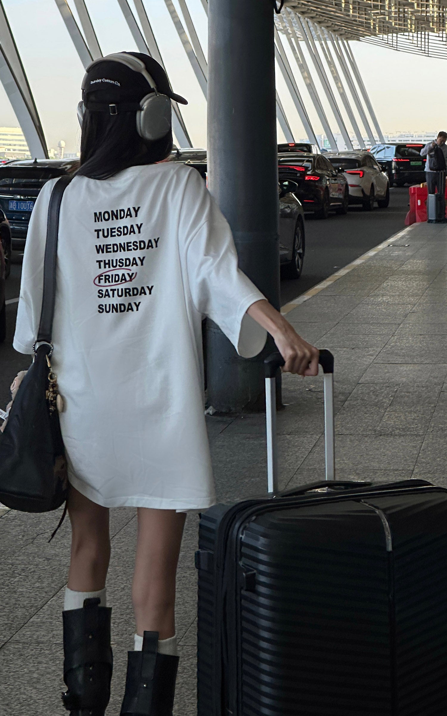 WARDEN EDGE Oversized Graphic Tee with Weekly Print - PINKPARKS