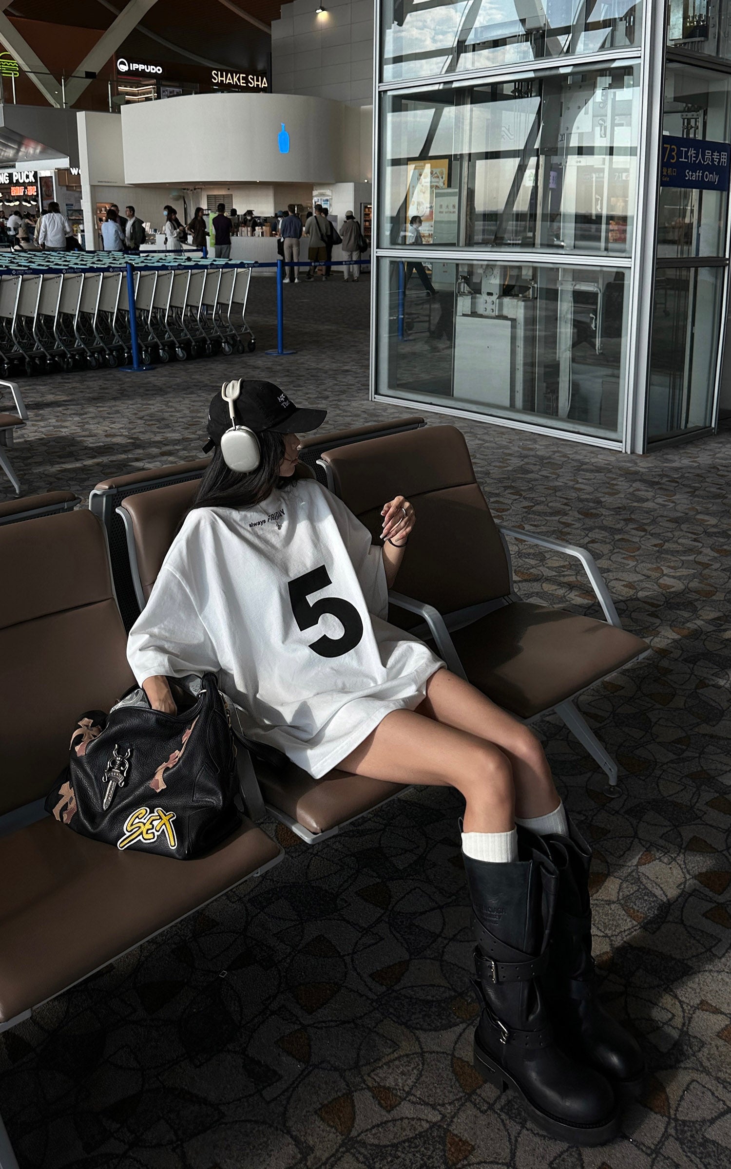 WARDEN EDGE Oversized Graphic Tee with Weekly Print - PINKPARKS