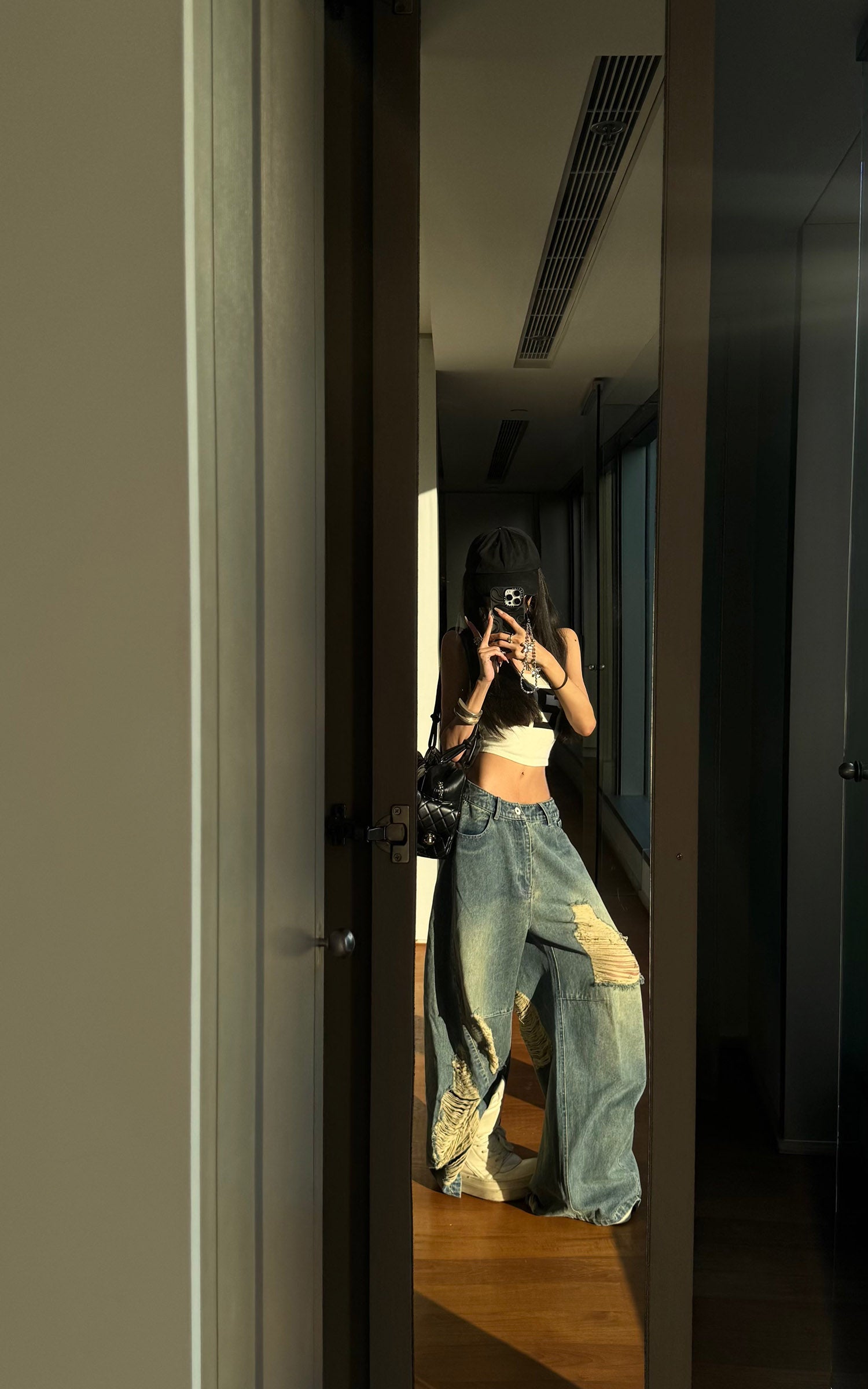 WARDEN EDGE Distressed Wide-Leg Denim Pants - PINKPARKS