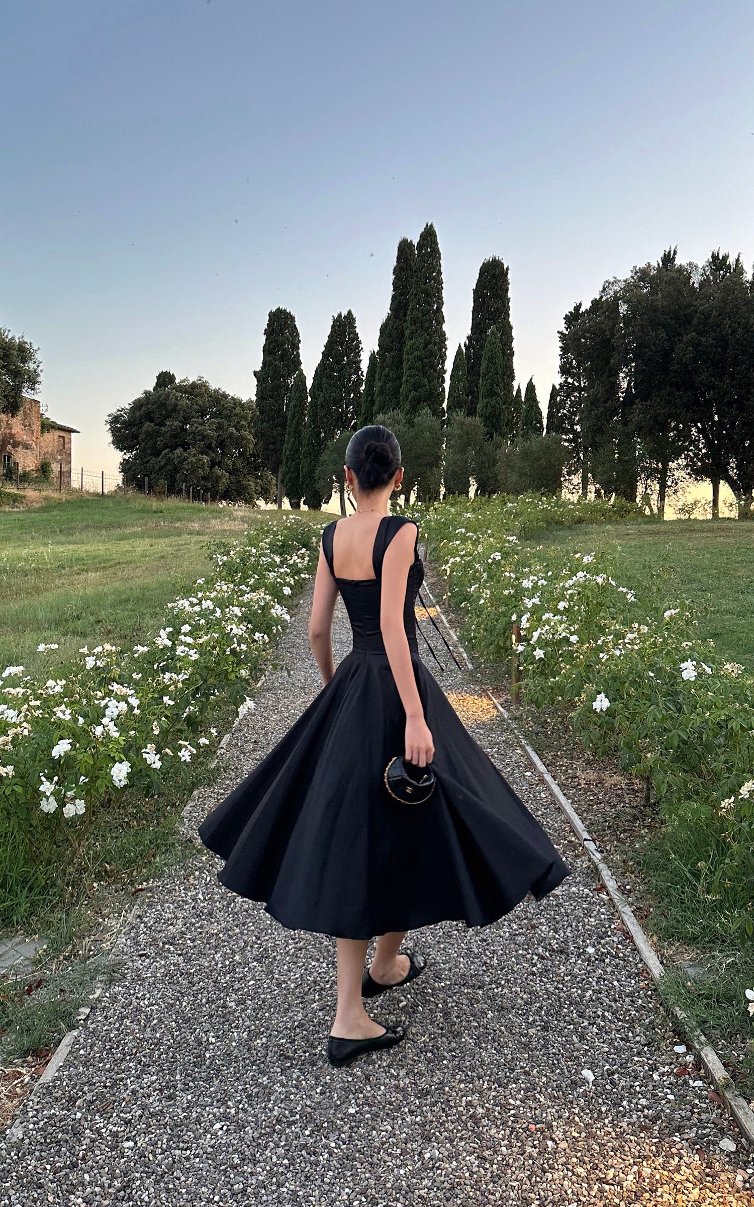 ROVENTE オフショルダー サテン コルセット ミディドレス フレアスカート付き