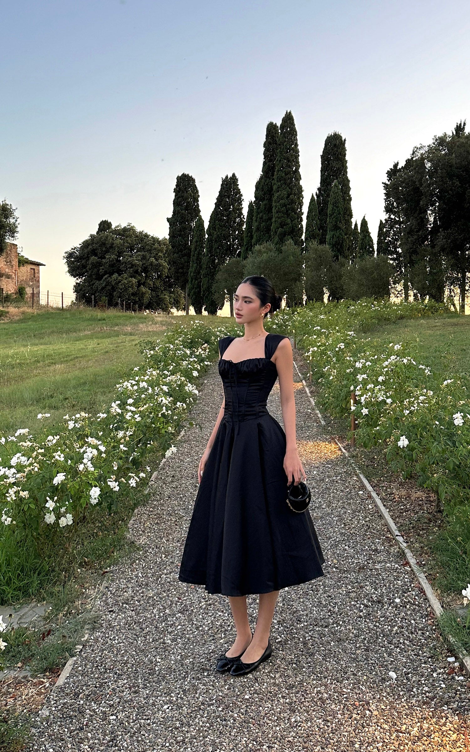 ROVENTE オフショルダー サテン コルセット ミディドレス フレアスカート付き