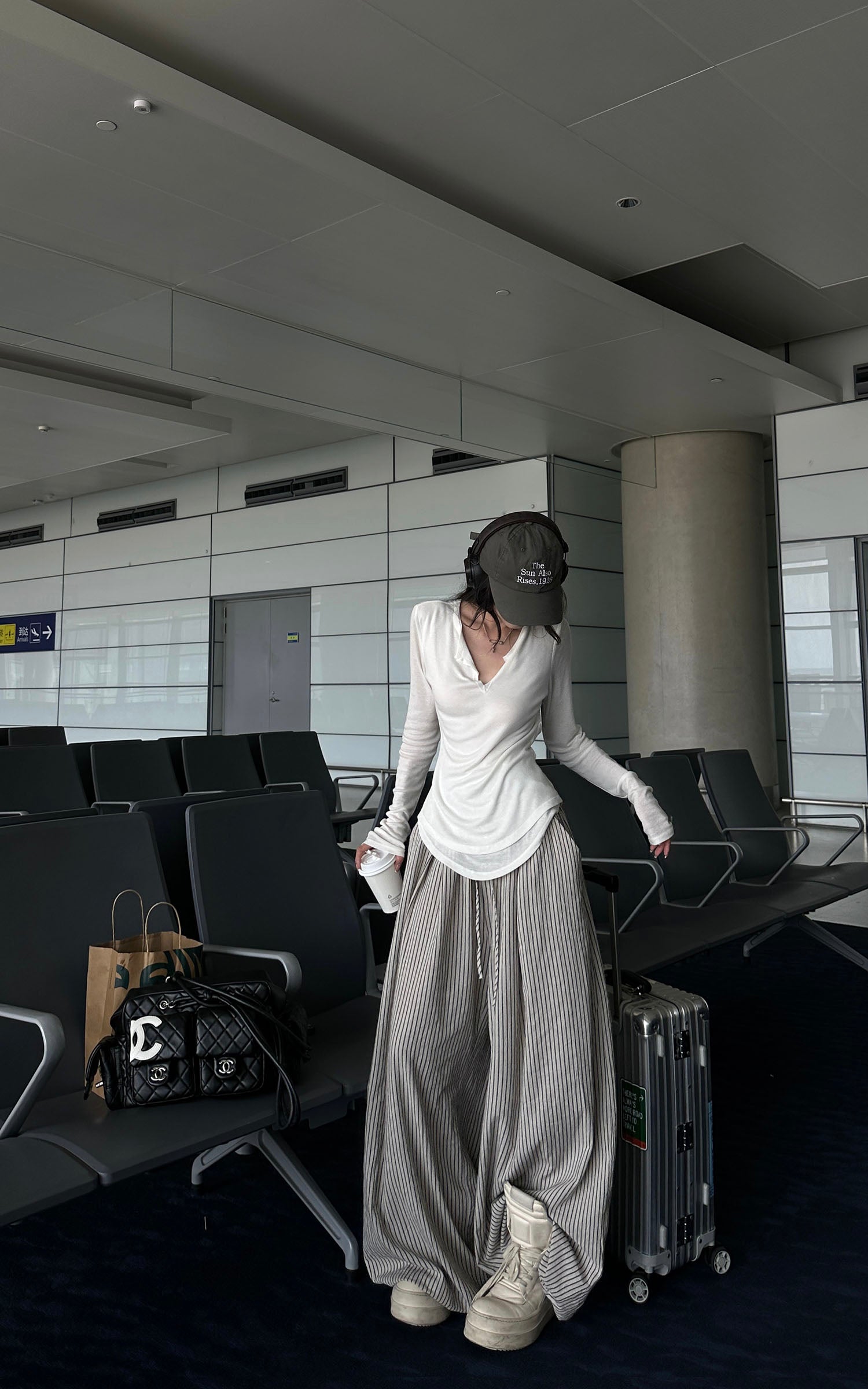 WARDEN EDGE カットアウトレイヤード長袖Tシャツ