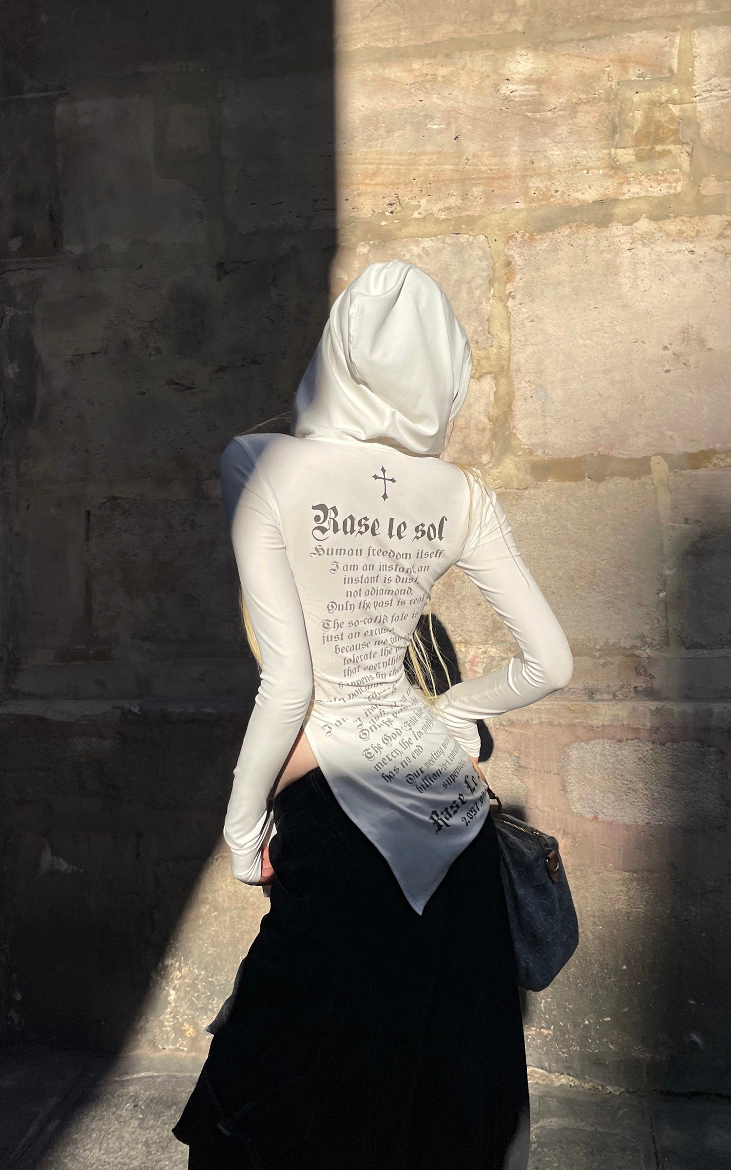 Rase le sol スリットヘム付きプリントフィットパーカー