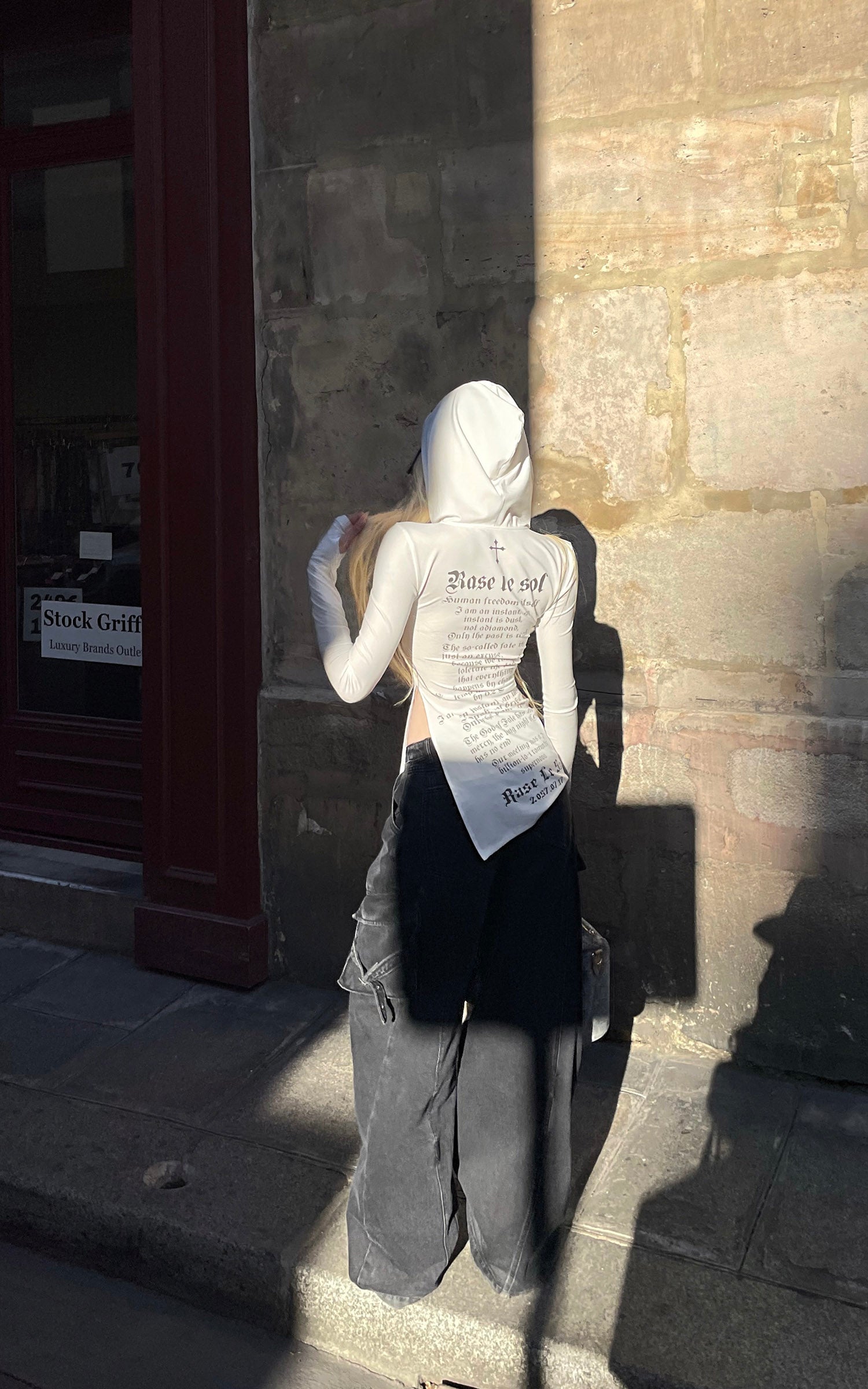 Rase le sol スリットヘム付きプリントフィットパーカー