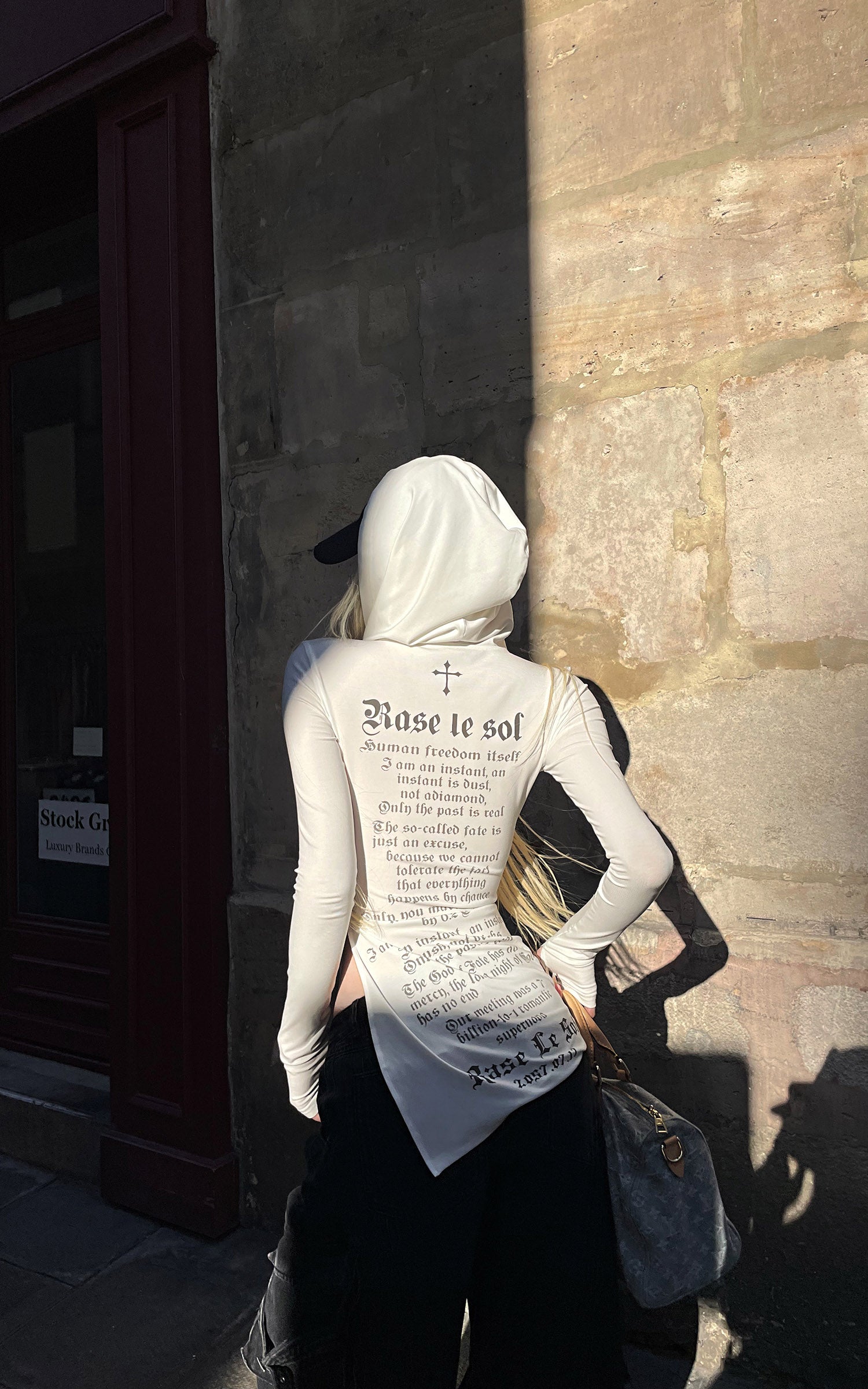 Rase le sol スリットヘム付きプリントフィットパーカー