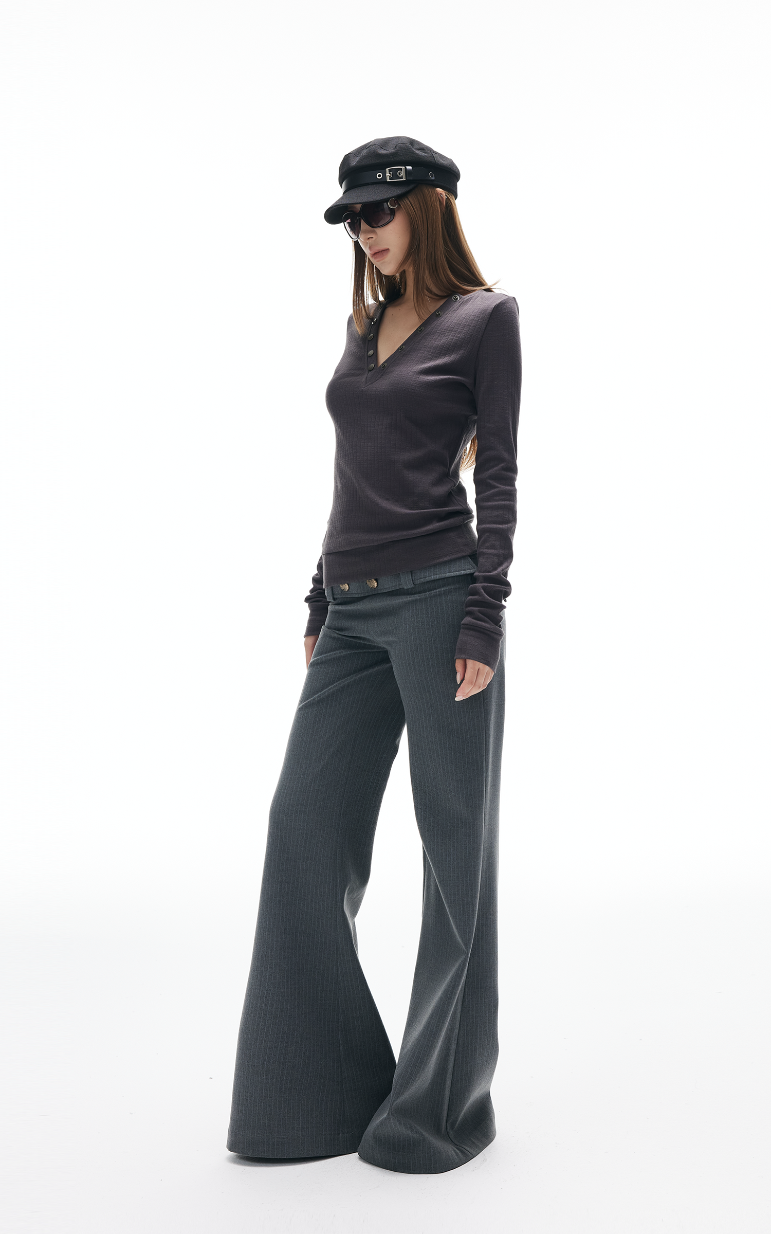 IAMXIAA ステートメントベルト付きローライズワイドレッグパンツ