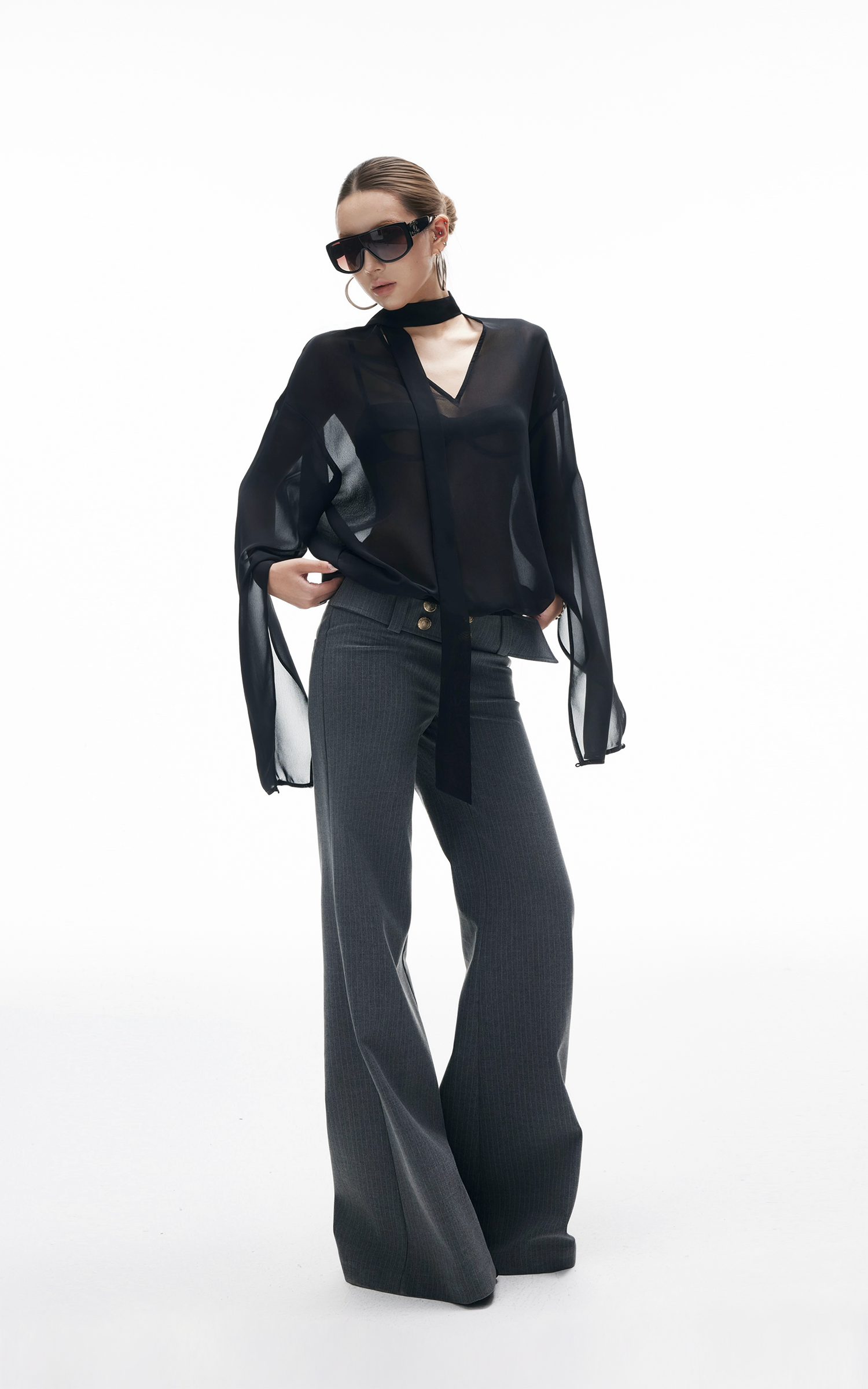 IAMXIAA スカーフ付きシアーシフォンブラウス