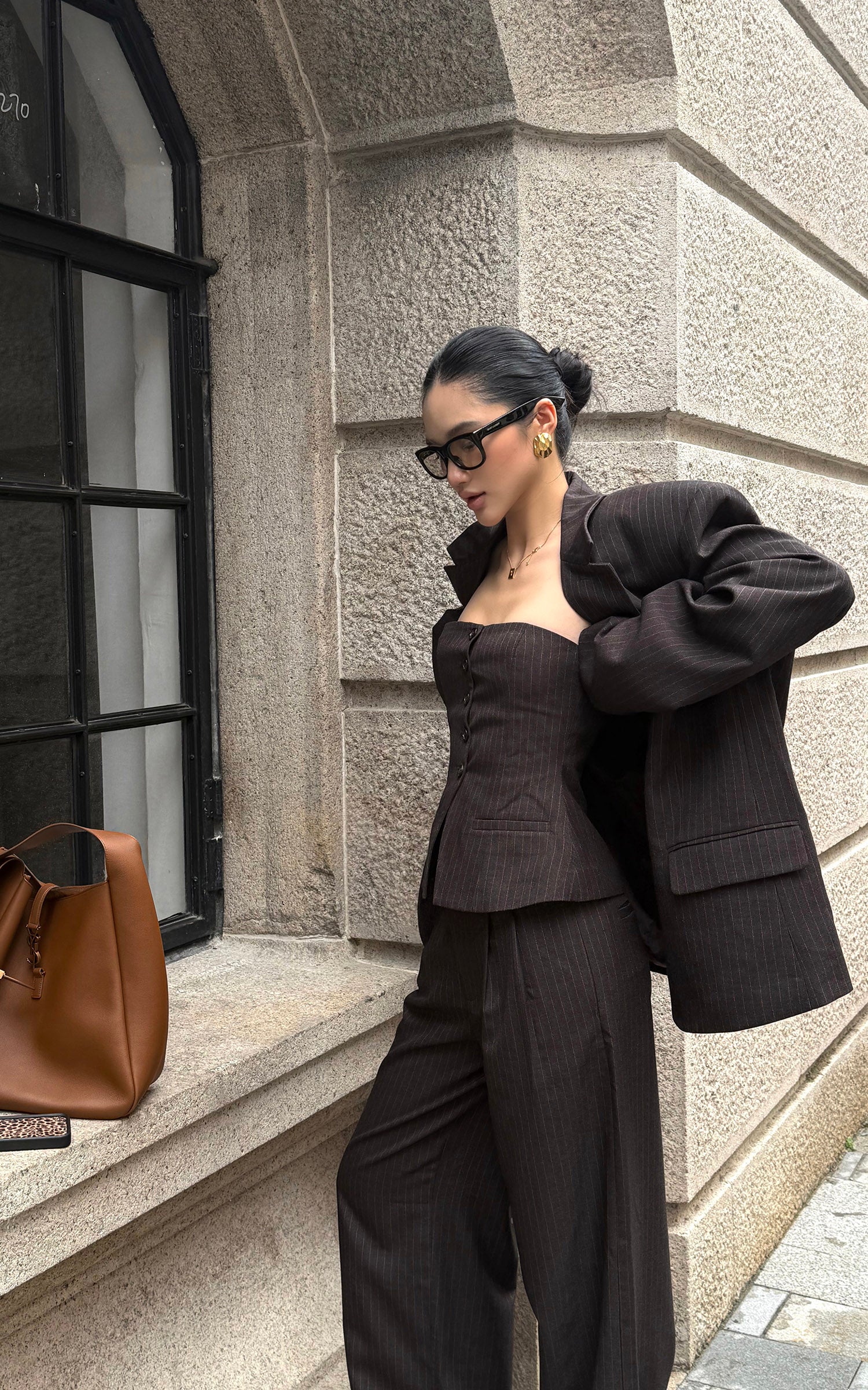 ROVENTE ブレザービスチェ＆ワイドパンツ付きテーラードピンストライプスーツセット