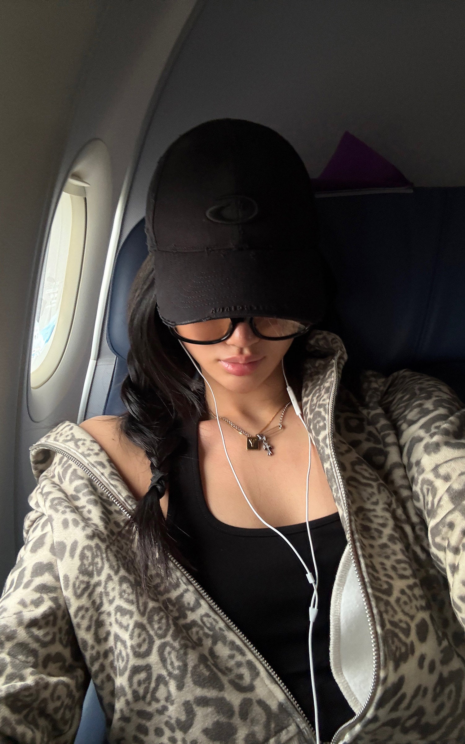 ROVENTE レオパード柄クロップドジップパーカー