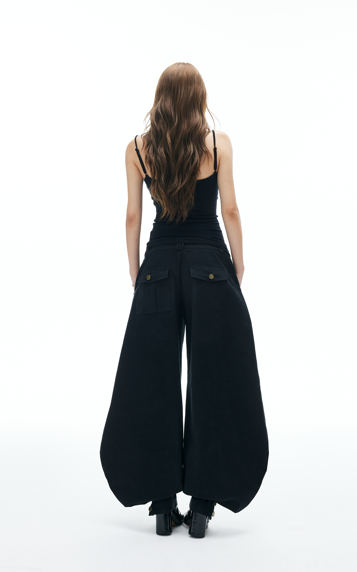 IAMXIAA リブ編みニット スパゲッティストラップ タンクトップ