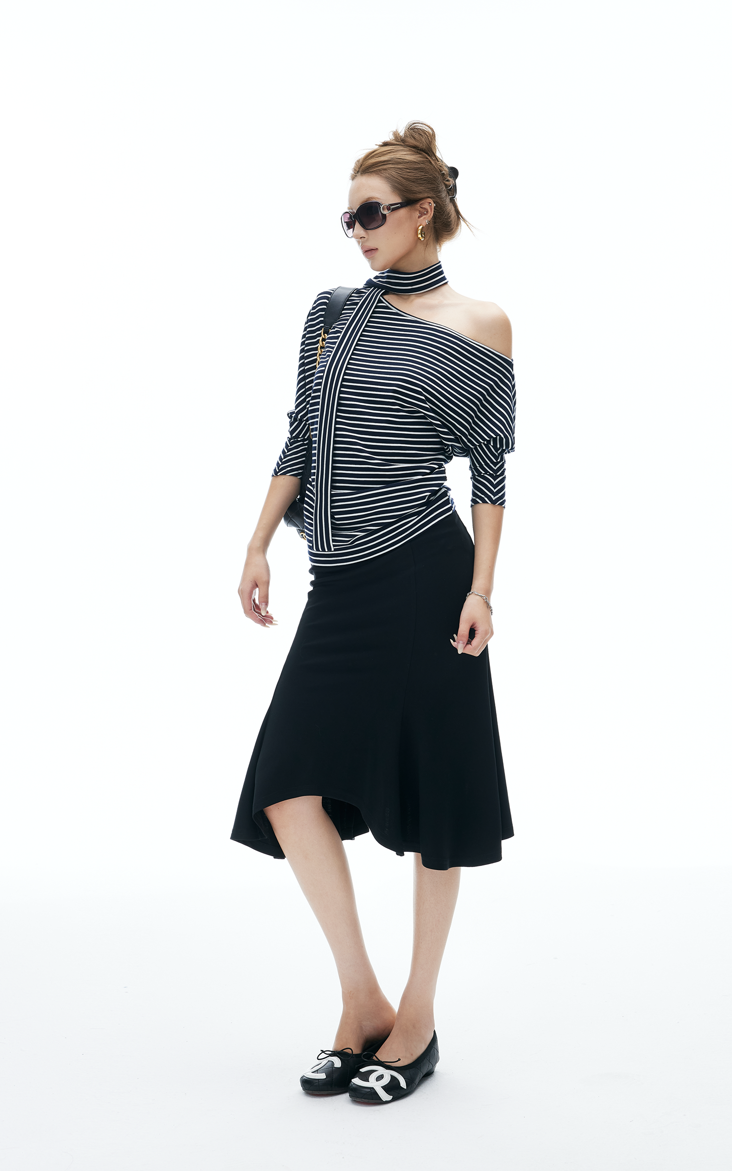 IAMXIAA ストライプワンショルダーTシャツ（スカーフ付き）