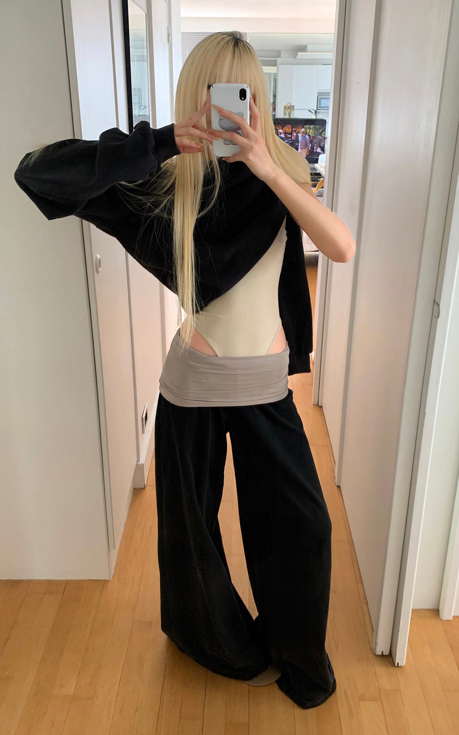 Rase le sol 刺繍入りオーバーサイズスウェット