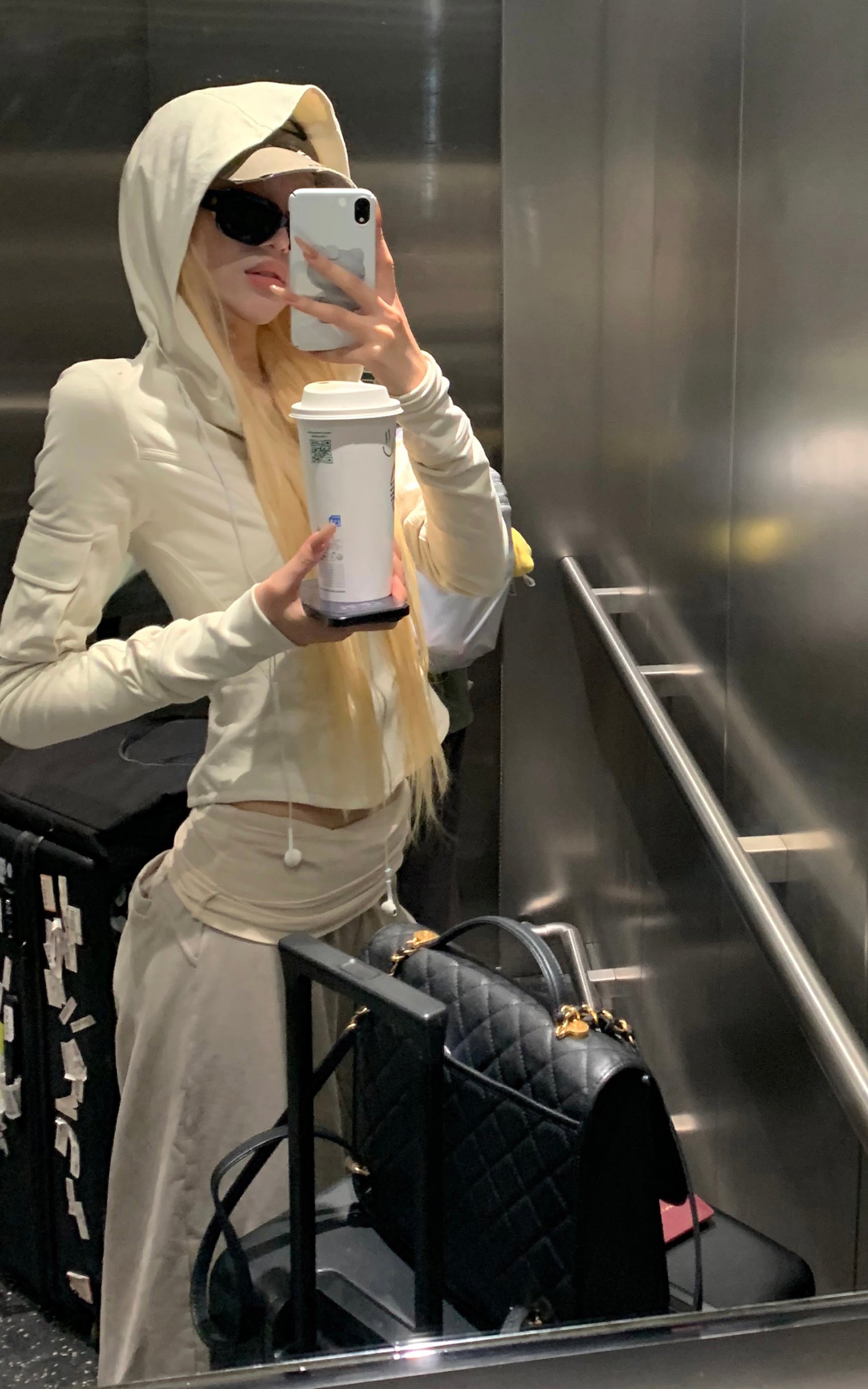 Rase le sol フィット感のあるフード付きジップジャケット