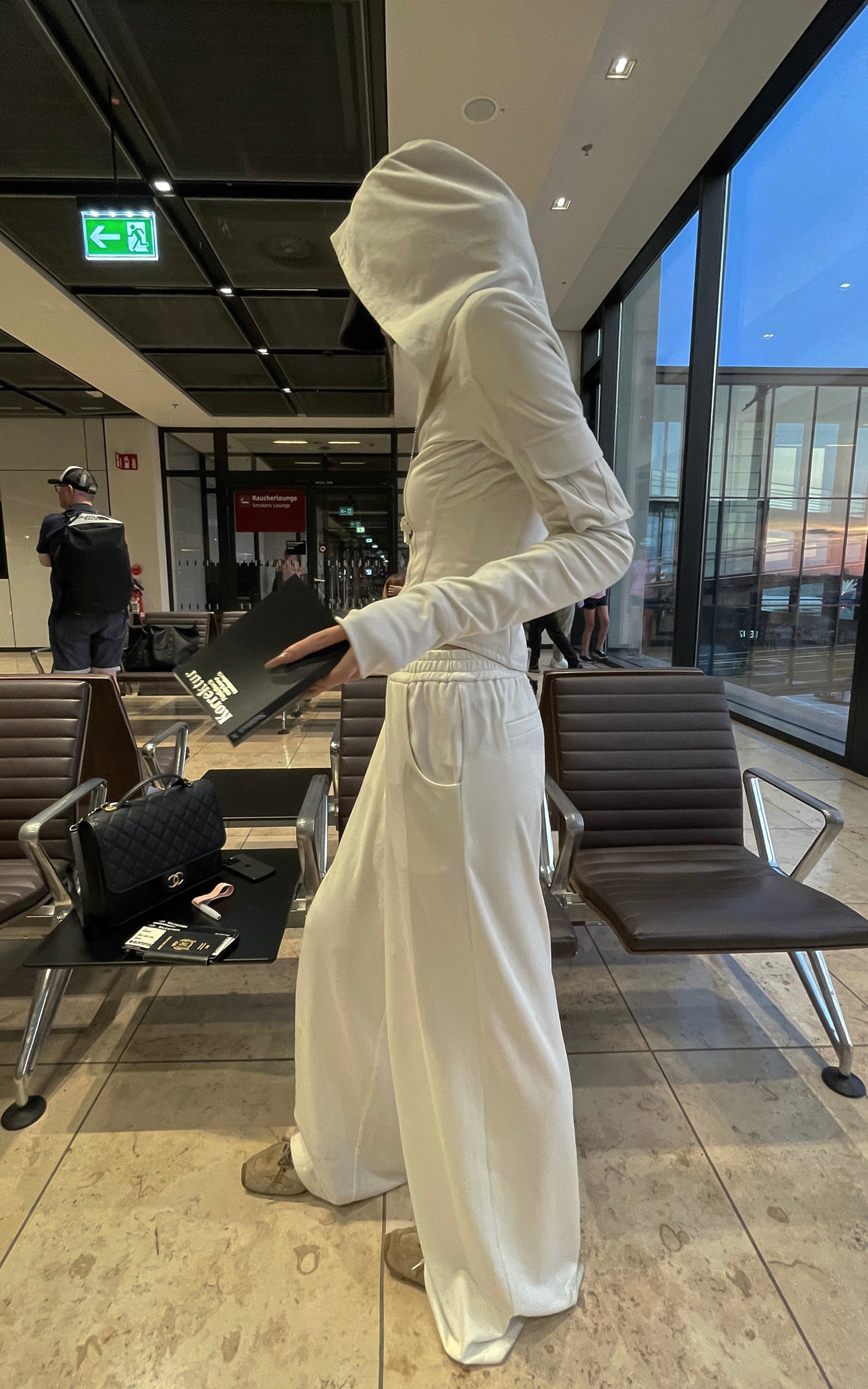 Rase le sol フィット感のあるフード付きジップジャケット