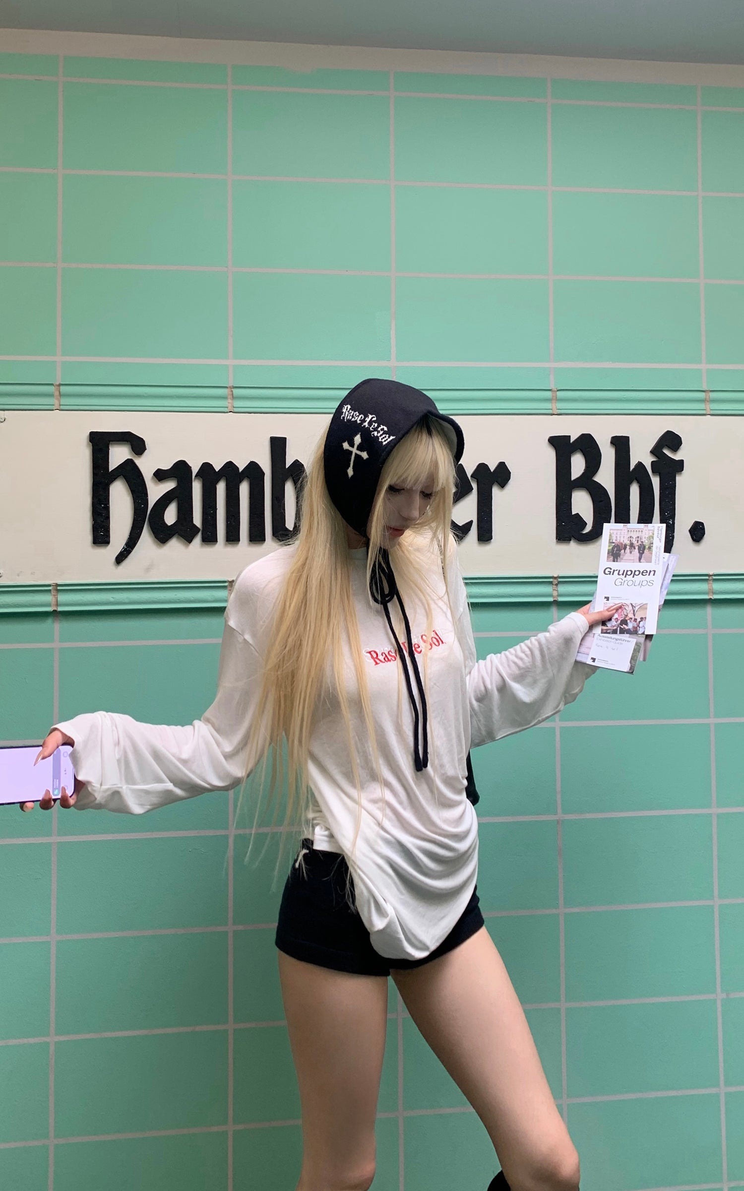 Rase Le Sol 刺繍ロゴ入り長袖Tシャツ