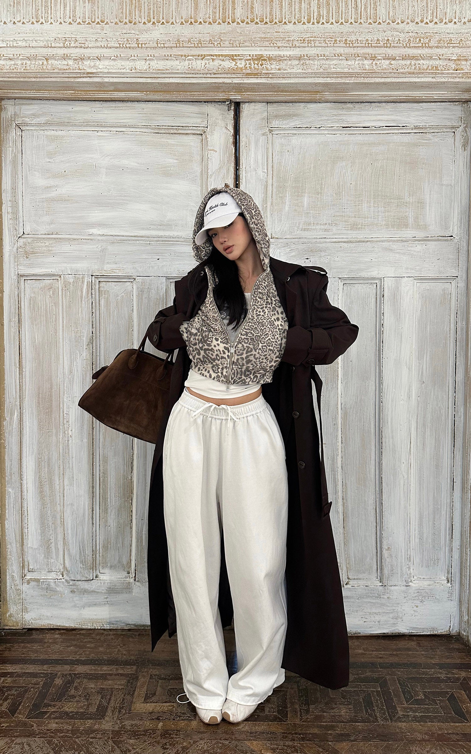 ROVENTE レオパード柄クロップドジップパーカー