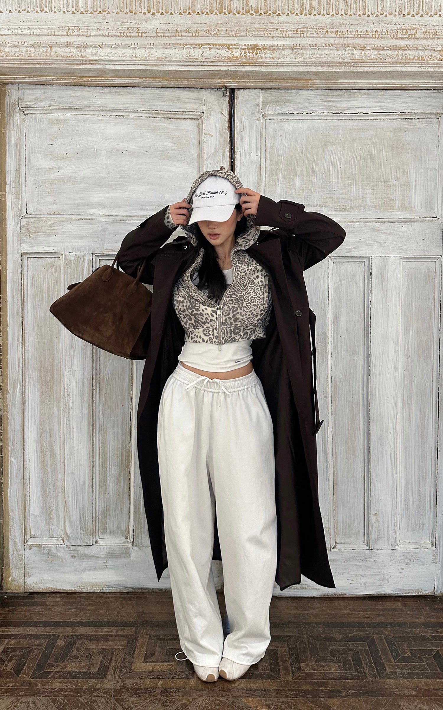 ROVENTE レオパード柄クロップドジップパーカー