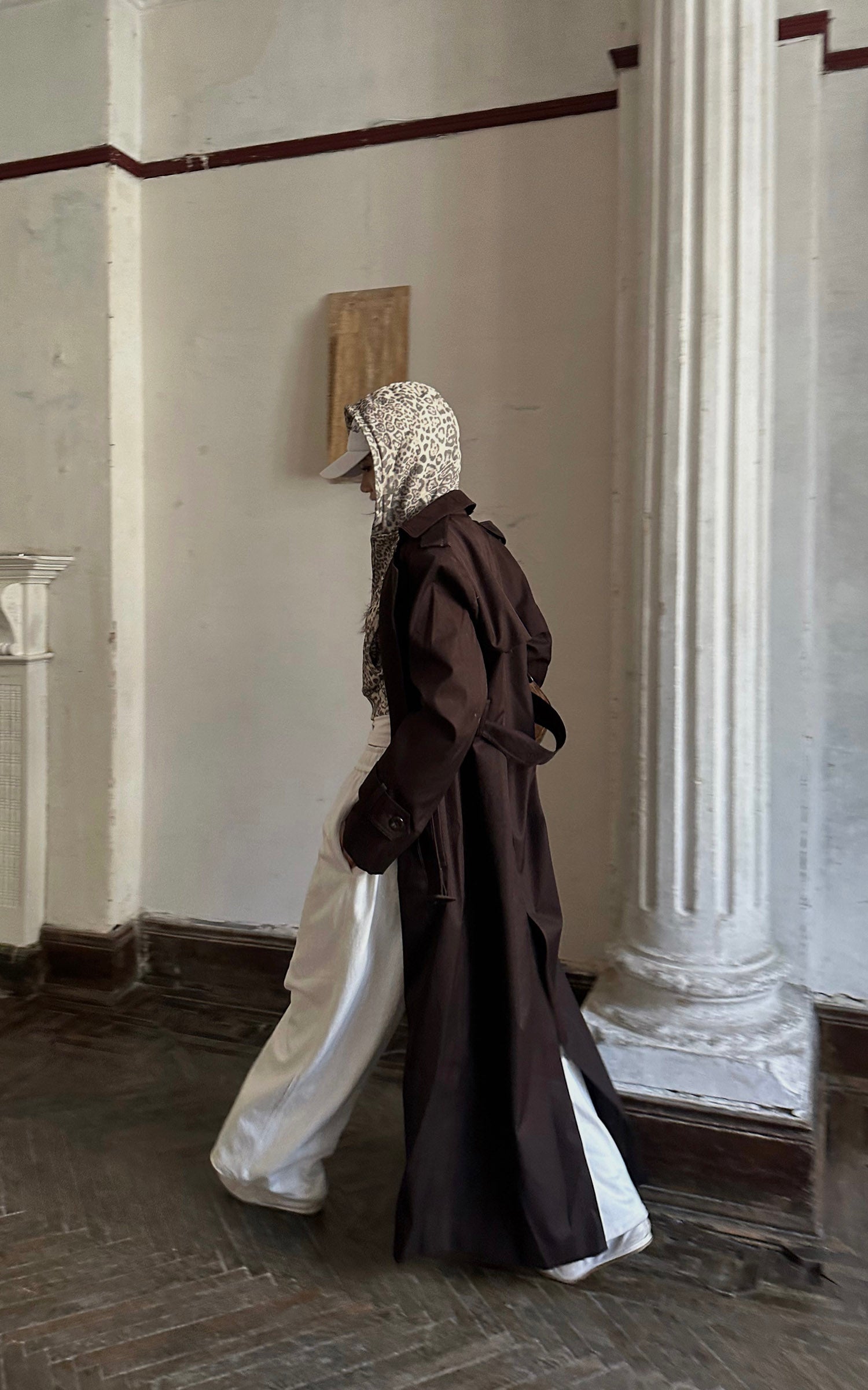 ROVENTE レオパード柄クロップドジップパーカー