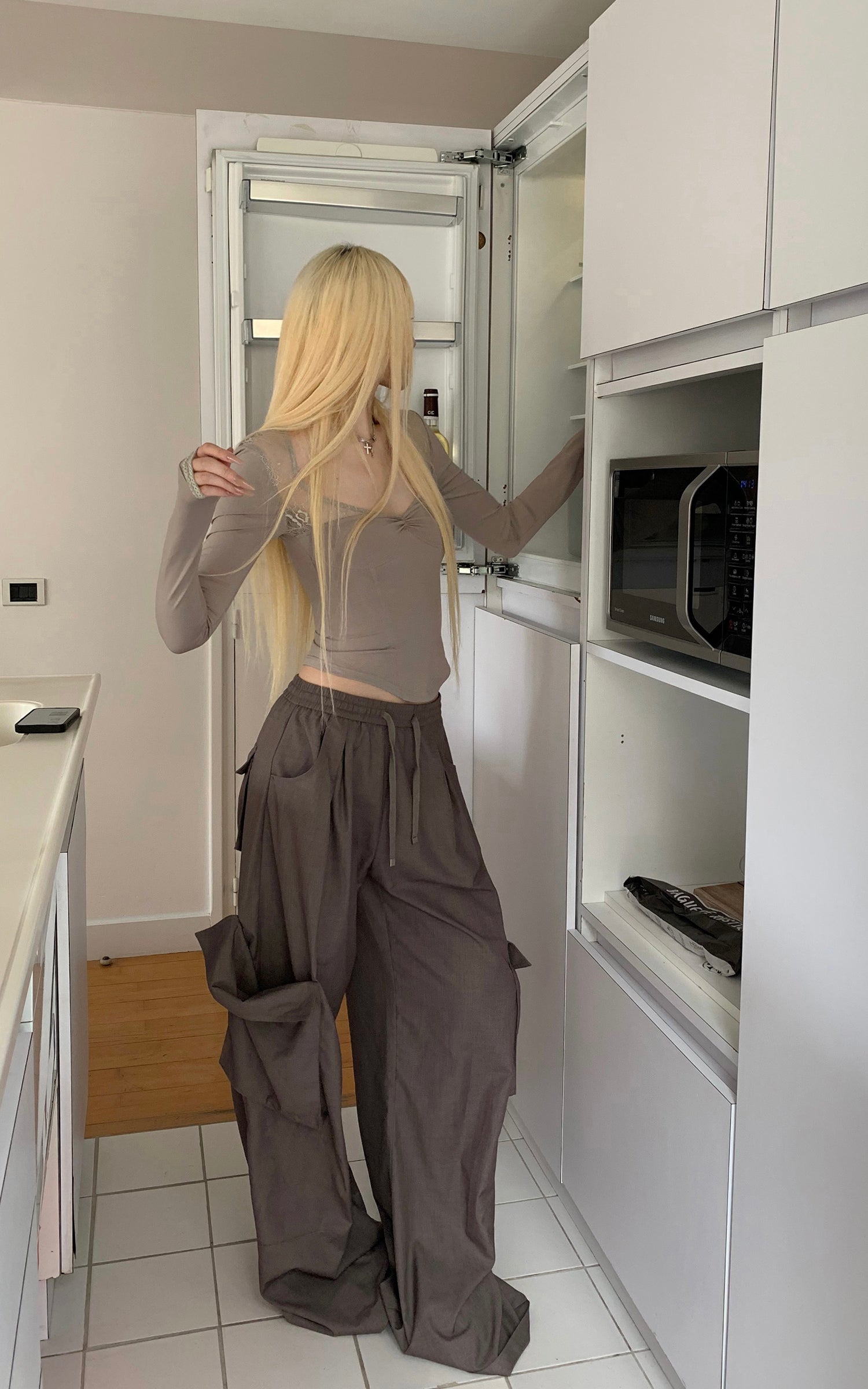 Rase Le Sol レースパネル付きフィット長袖Tシャツ