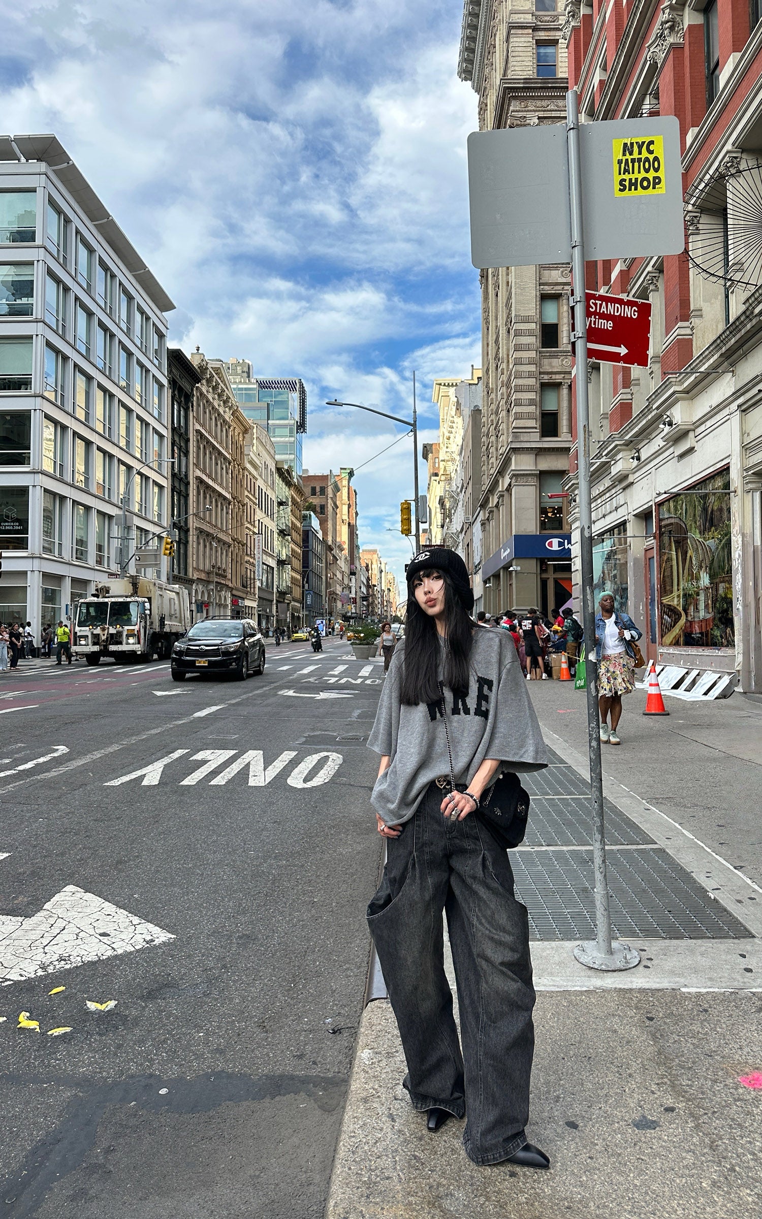 WARDEN EDGE ドロップショルダーのオーバーサイズニットセーター