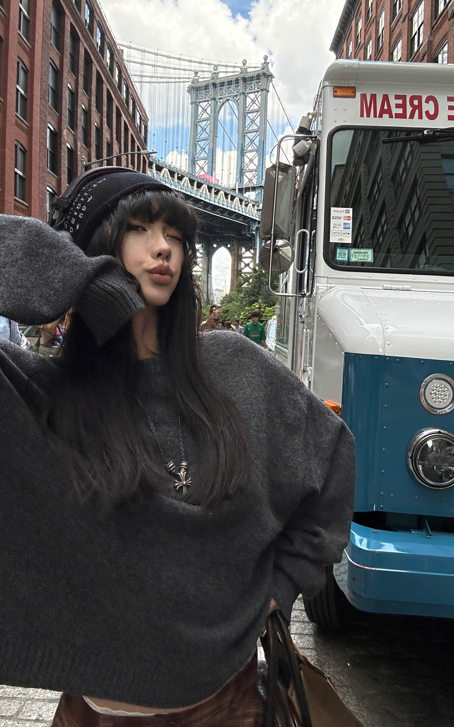 021 ニットセーター＆グラフィックビーニーセット