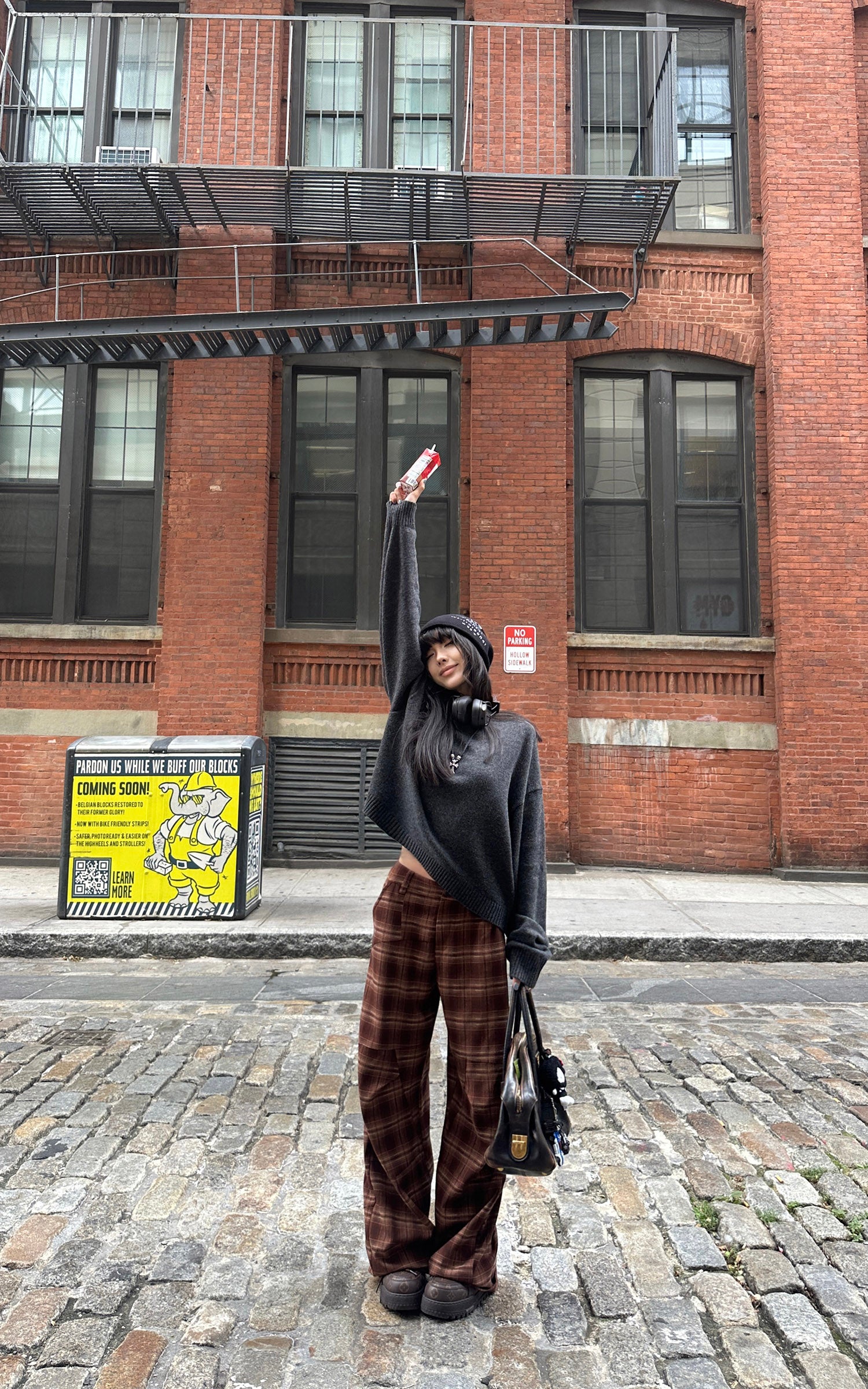 021 ニットセーター＆グラフィックビーニーセット