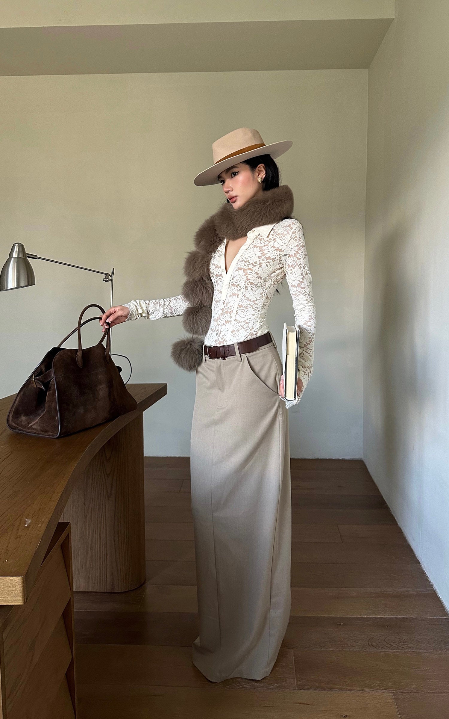 ROVENTE 襟付きレースシアー長袖シャツ