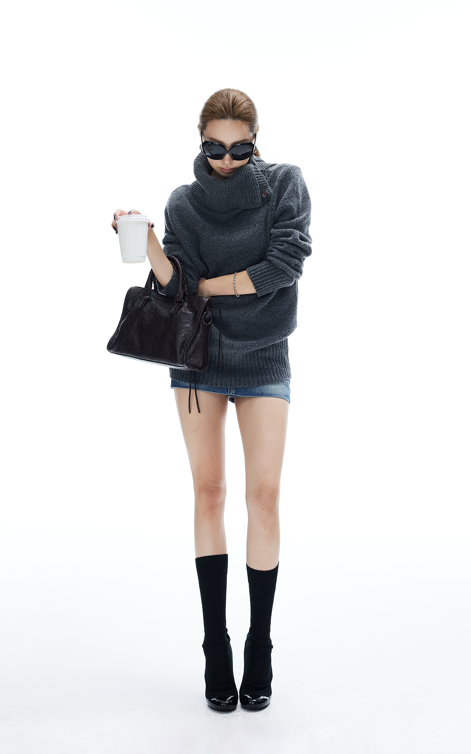 IAMXIAA ボタンネック オーバーサイズ ニットセーター