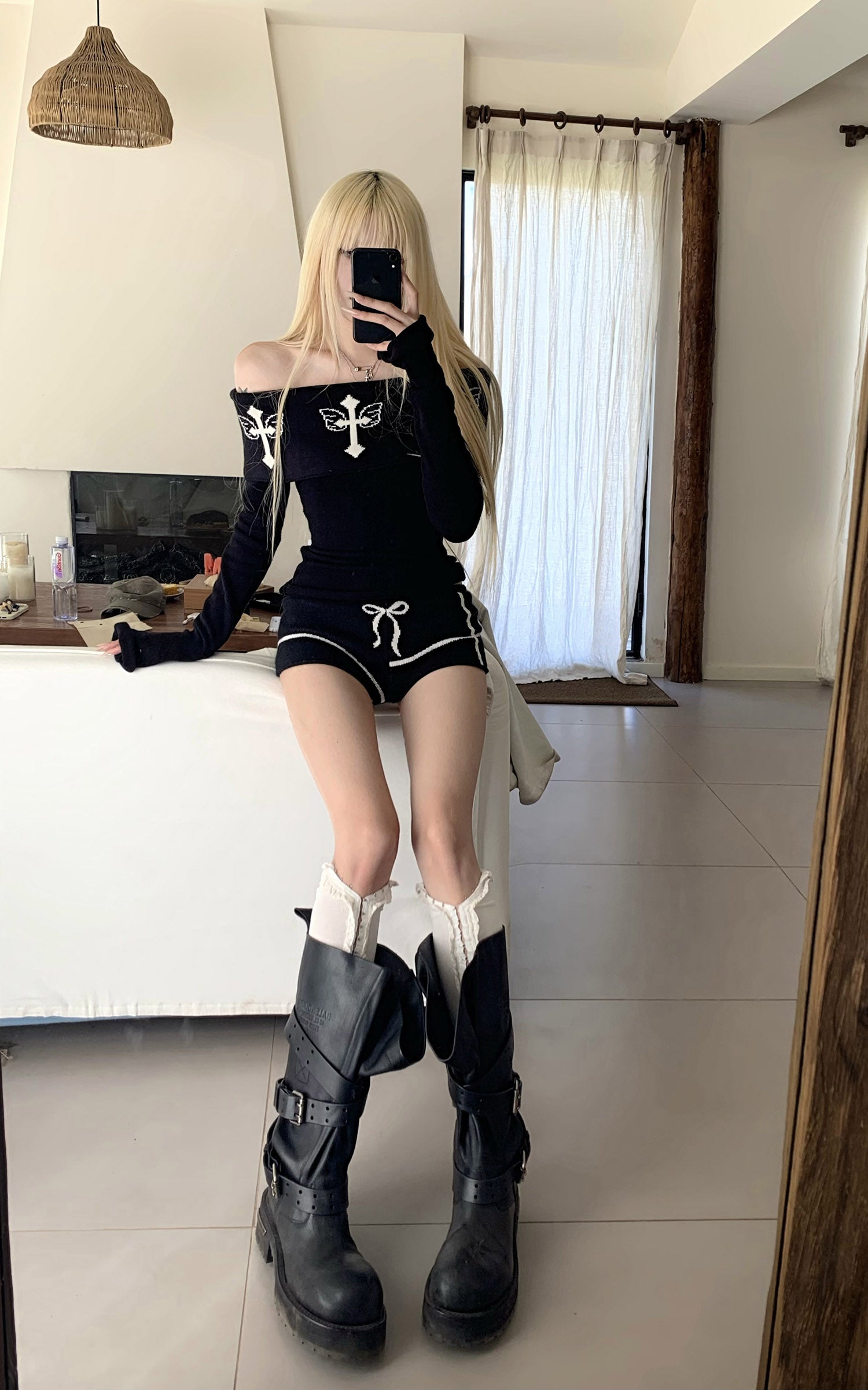 Rase le sol クロスバタフライモチーフ付きブラックニットセット