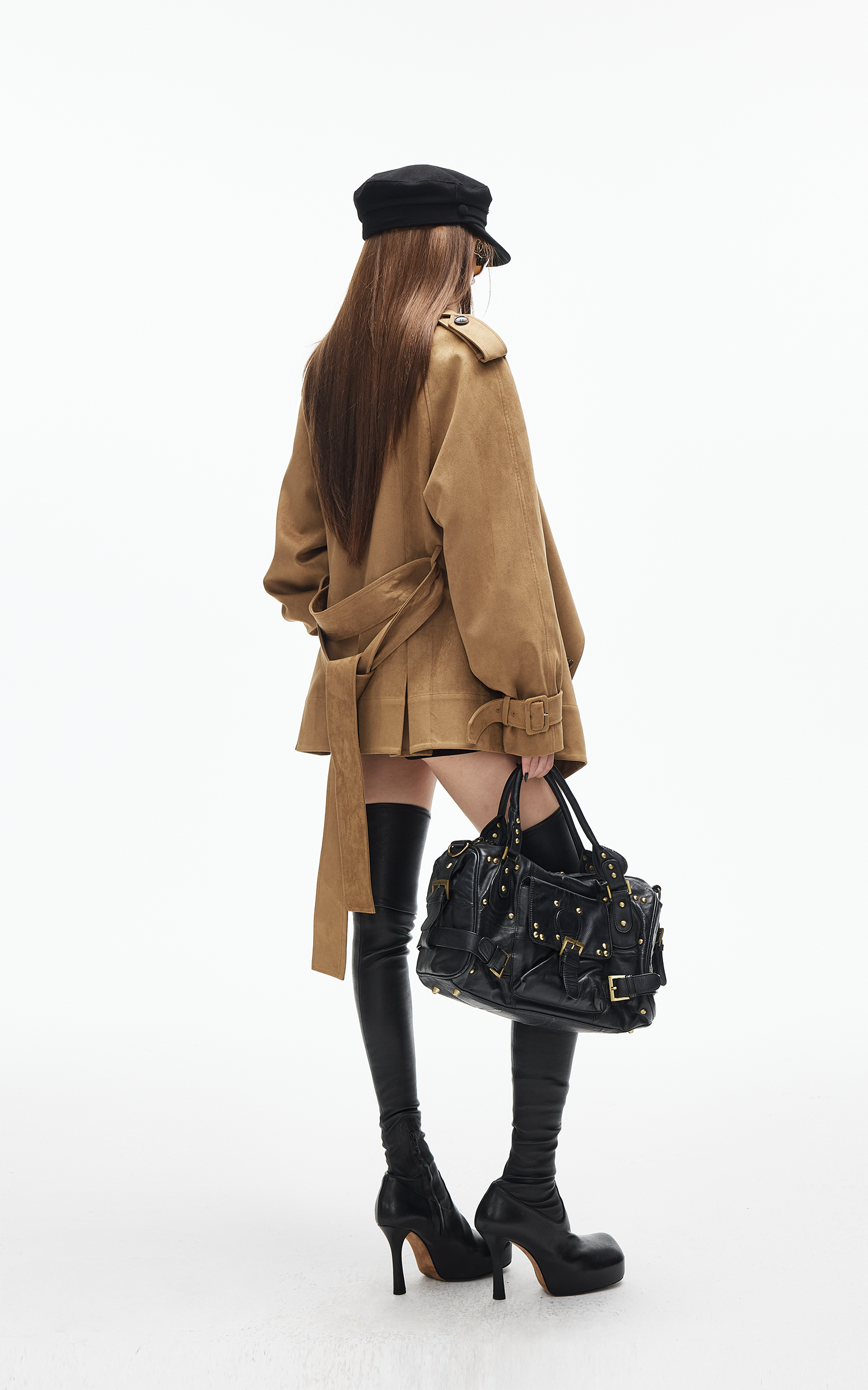 IAMXIAA フェイクスエード ベルト付きジャケット ドレープラペル