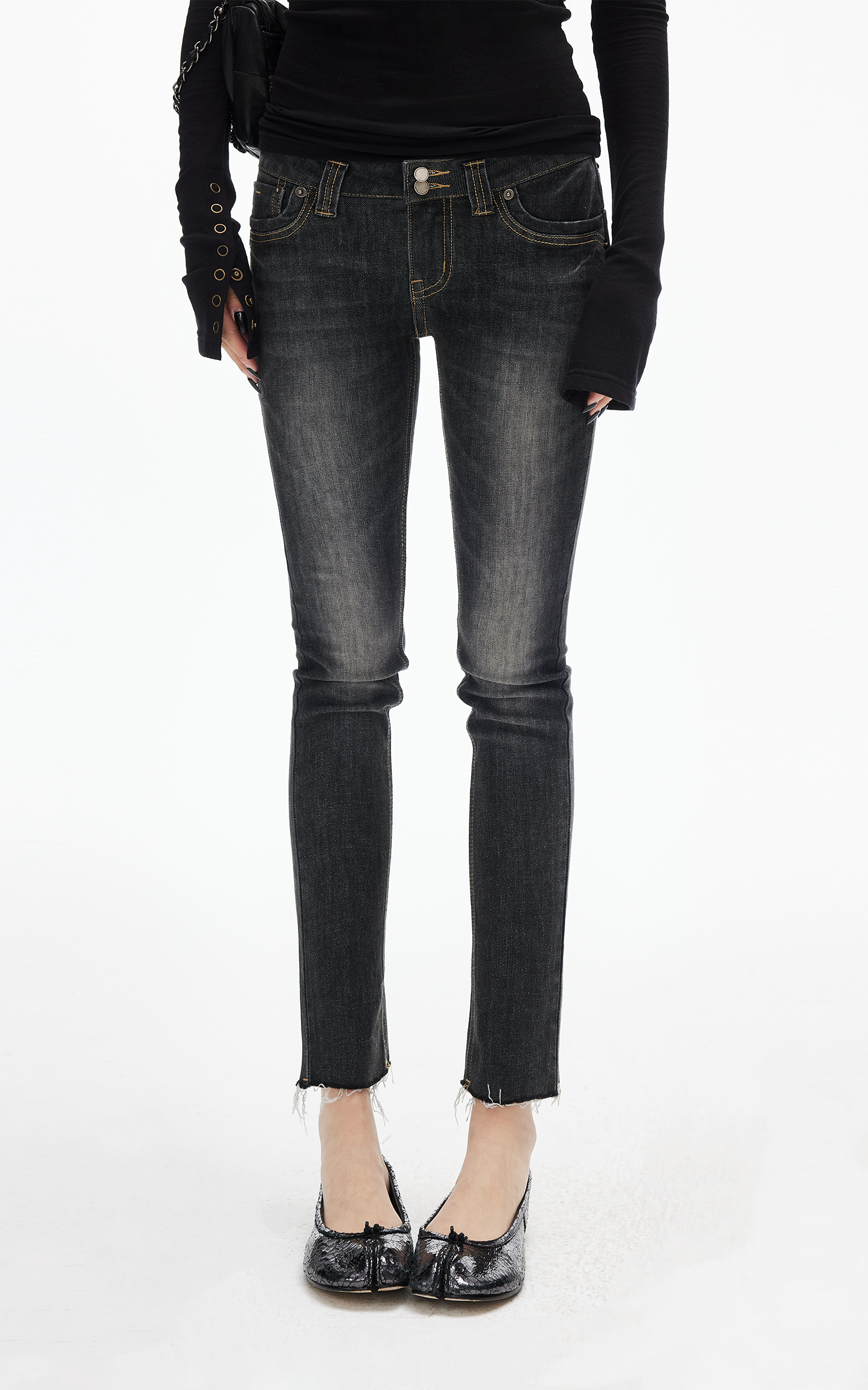 IAMXIAA ウエストタイ付きケーブルニットタートルネックベスト