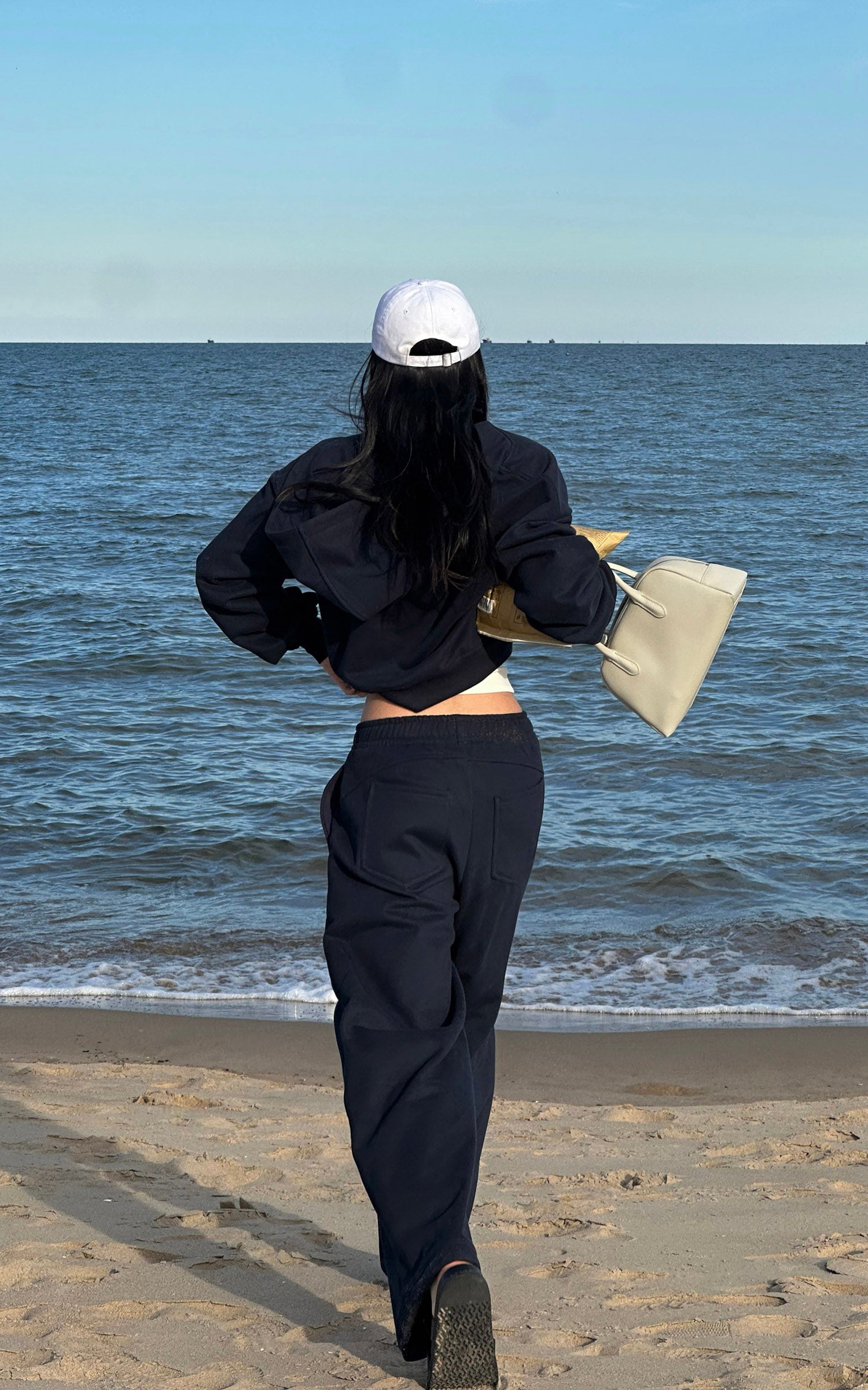 ROVENTE フリースジップフーディ &amp; ワイドレッグパンツセット