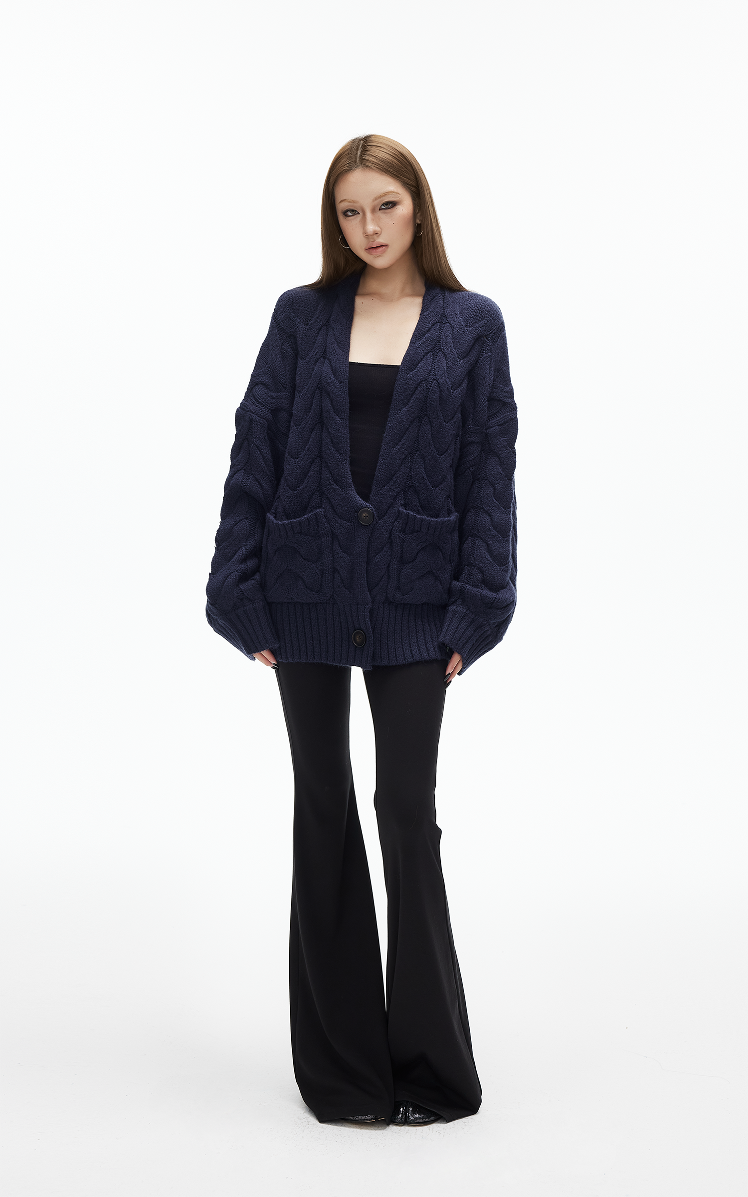 IAMXIAA ケーブルニットボタンカーディガン リラックスフィット