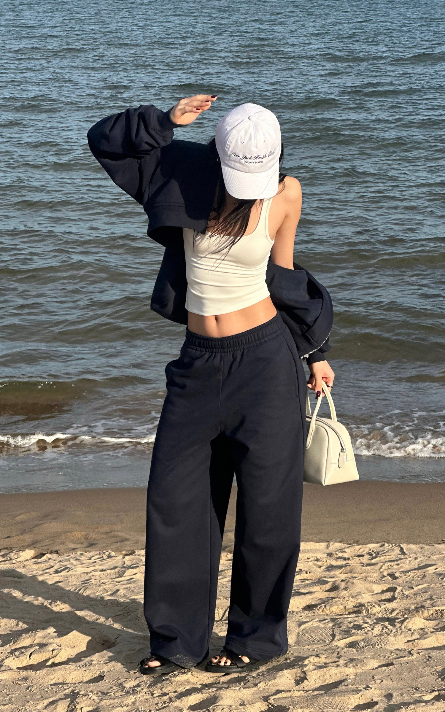 ROVENTE フリースジップフーディ &amp; ワイドレッグパンツセット