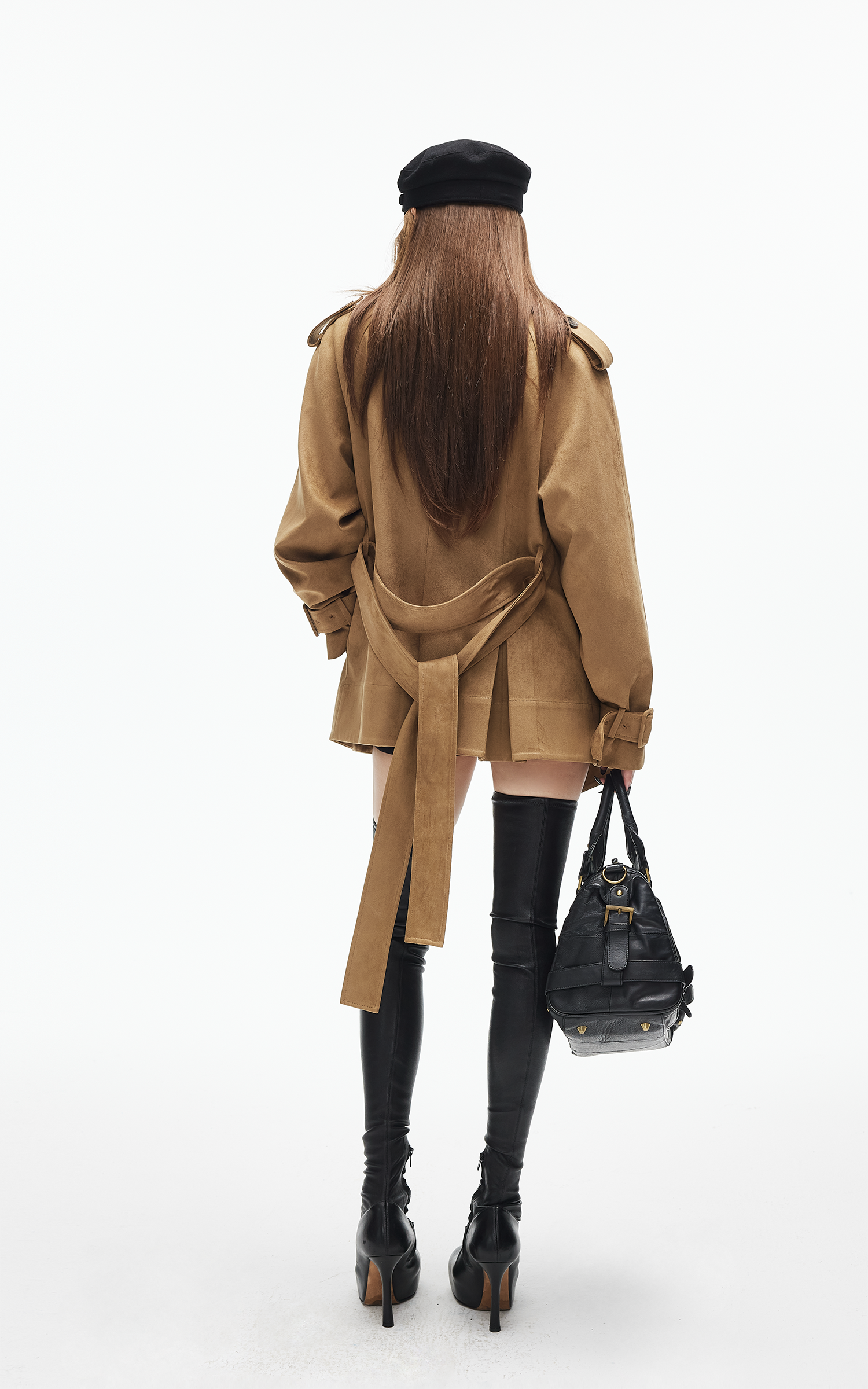 IAMXIAA フェイクスエード ベルト付きジャケット ドレープラペル