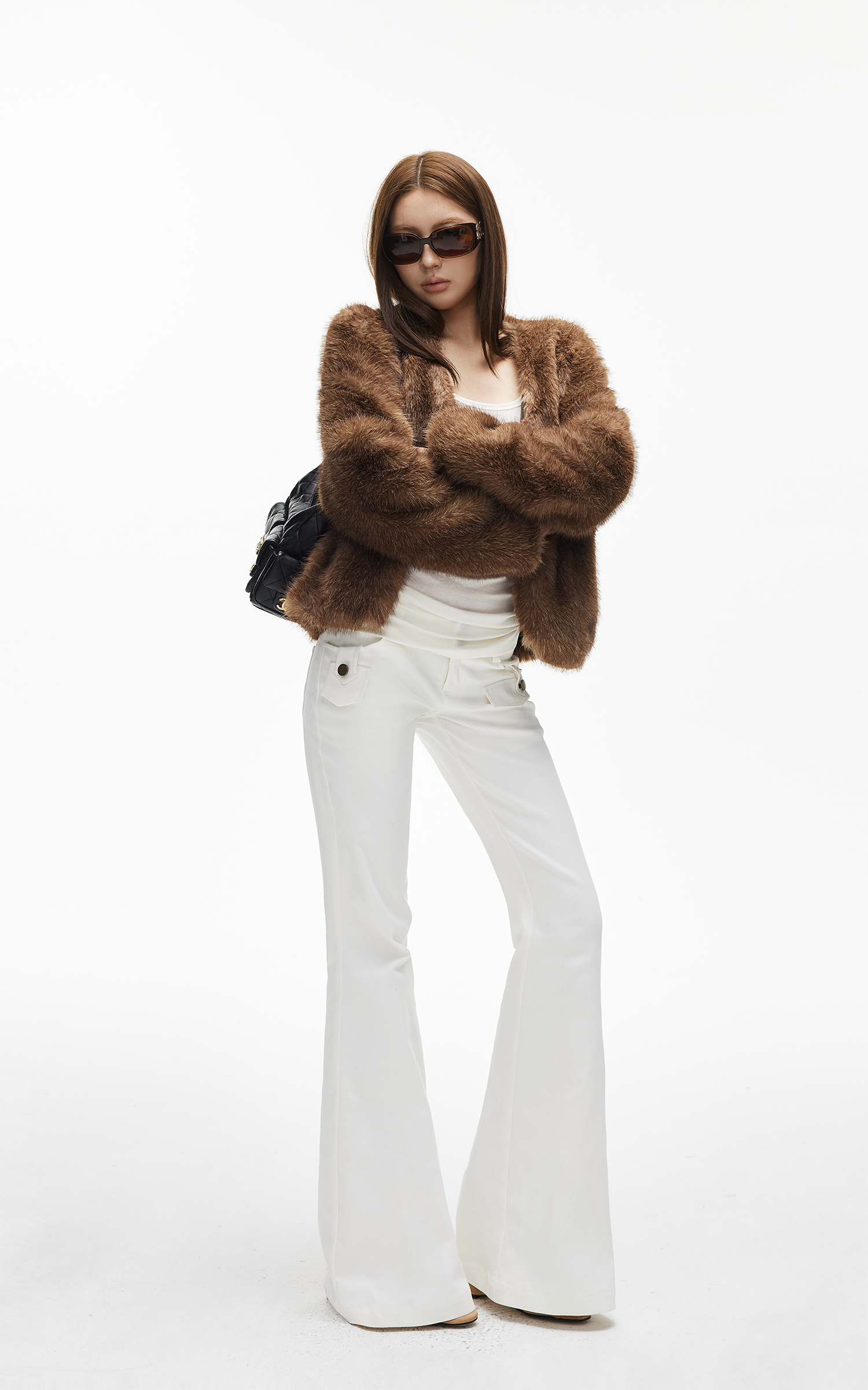 IAMXIAA フェイクファー付きショートジャケット 女性用 冬のプラッシュコート