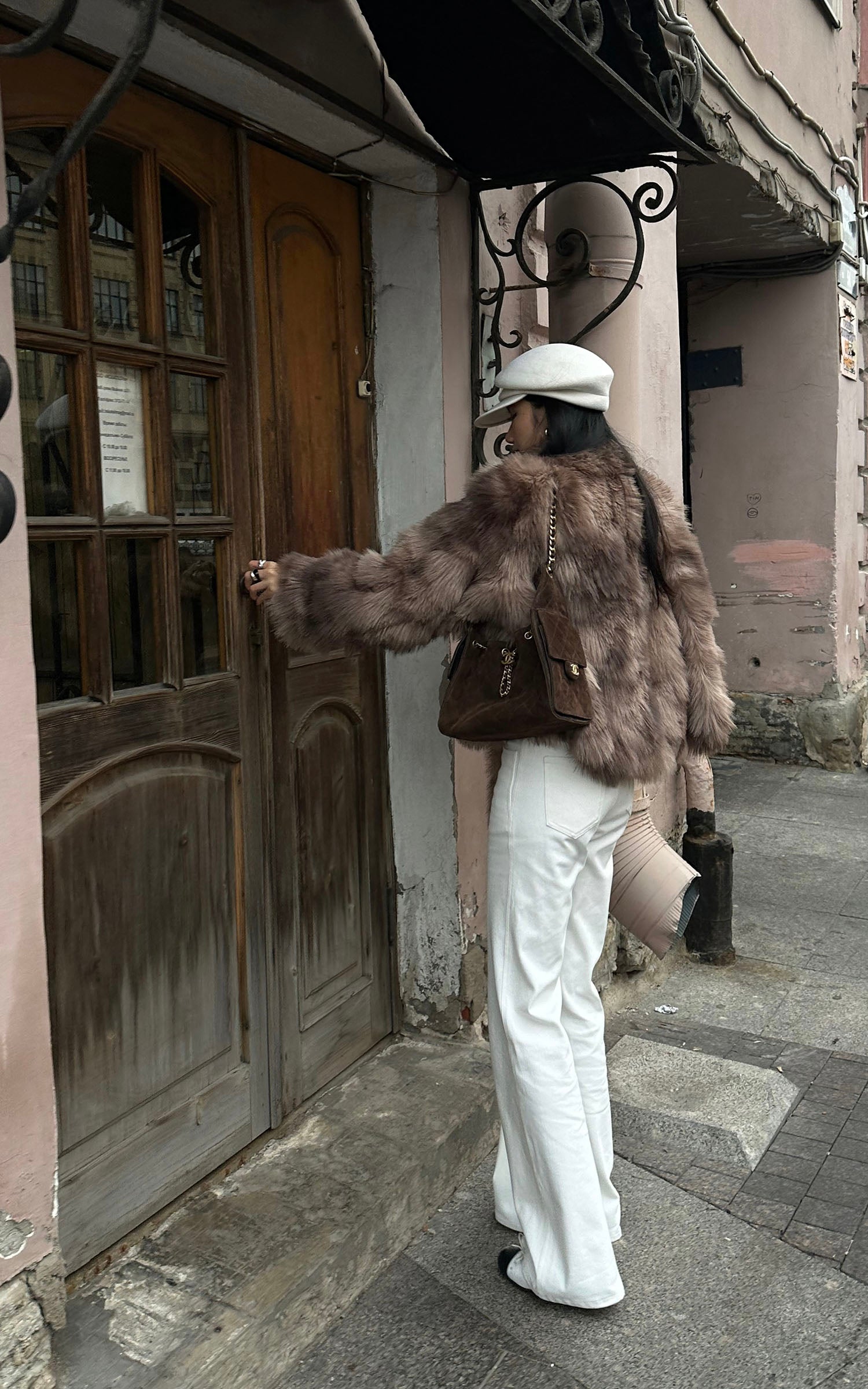 ROVENTE スカーフ付きフェイクファージャケット