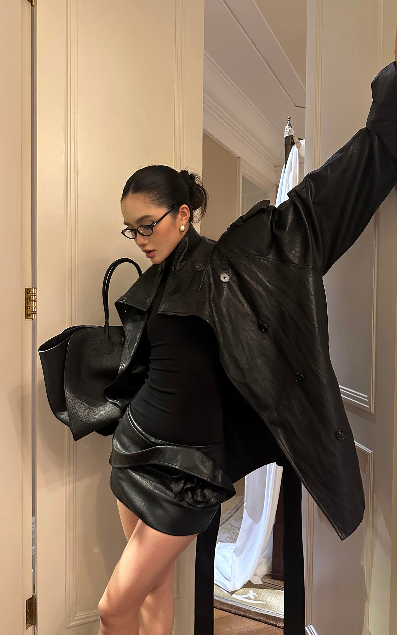 ROVENTE フェイクレザー ベルト付きショートトレンチコート