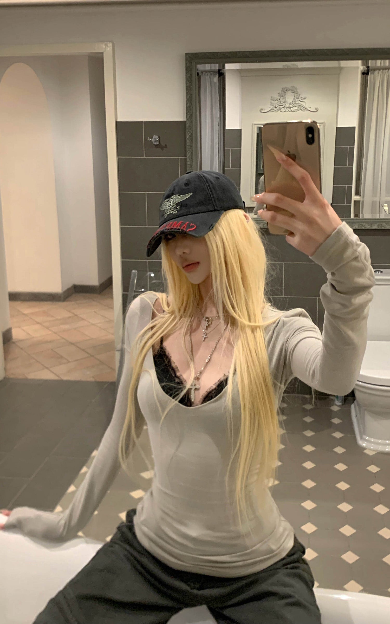 Rase le sol レーストリム付きリブ深Vネック長袖Tシャツとキャミソールセット